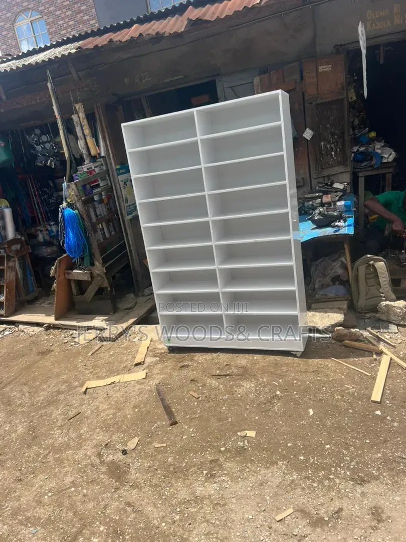 White Shoerack