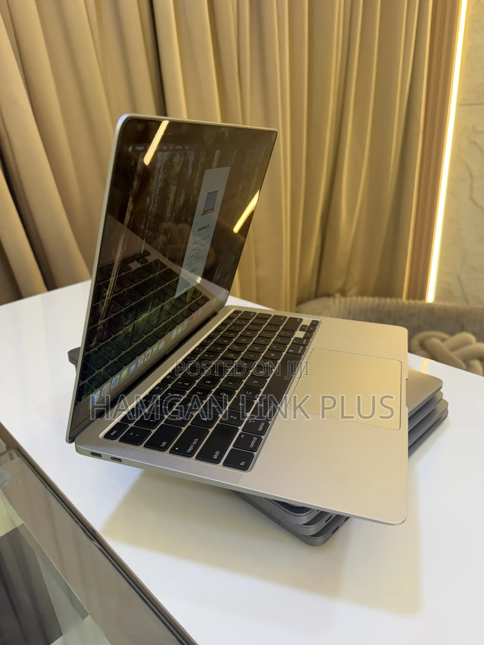 Laptop Apple MacBook Air 2020 16GB Intel Core i5 SSD 256GB