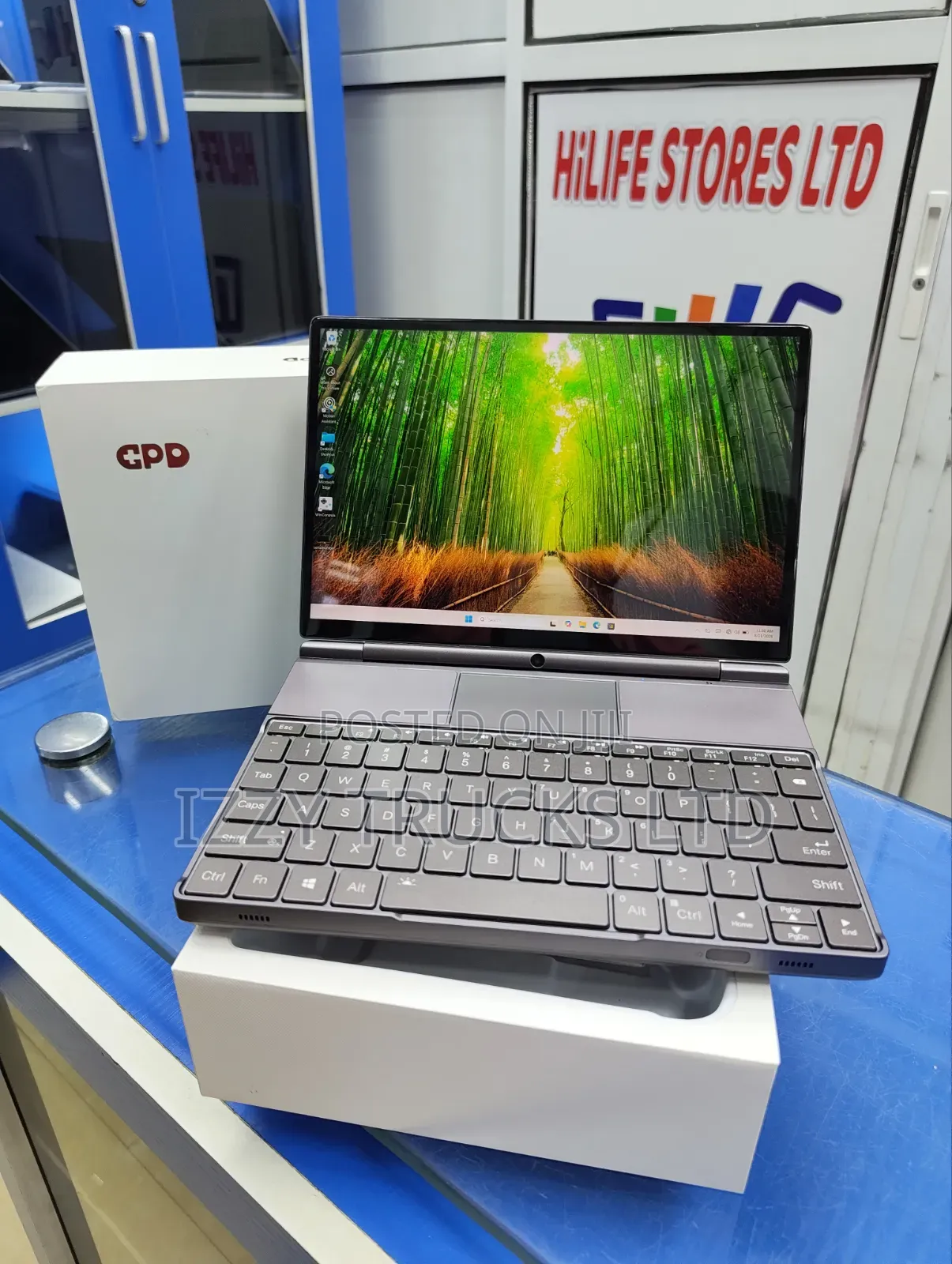 GPD WIN Max 2 Handheld Gaming PC / Laptop