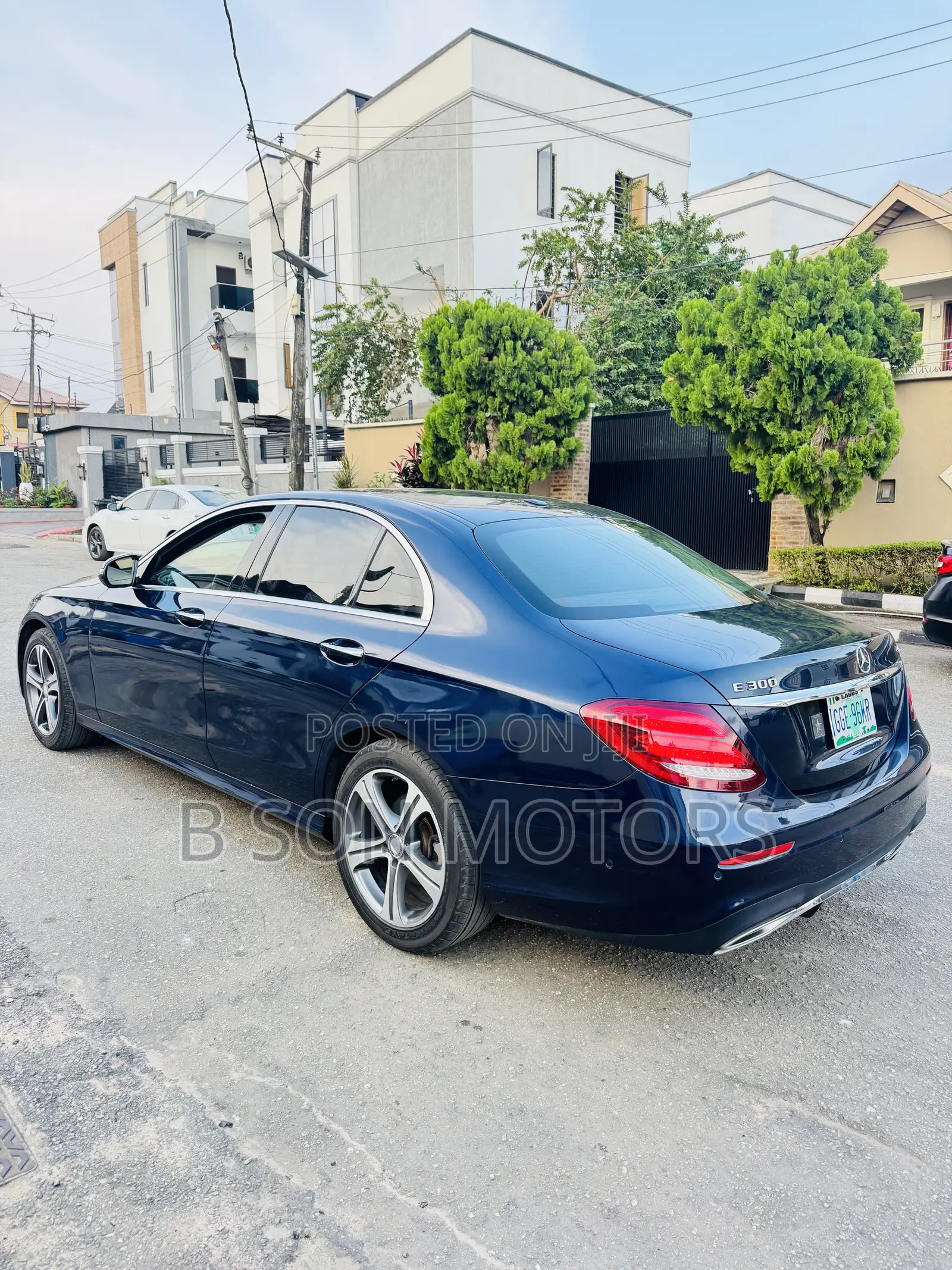 Mercedes-Benz C300 Luxury 4matic Sedan AWD (2.0L 4cyl 7A) 2017 Blue