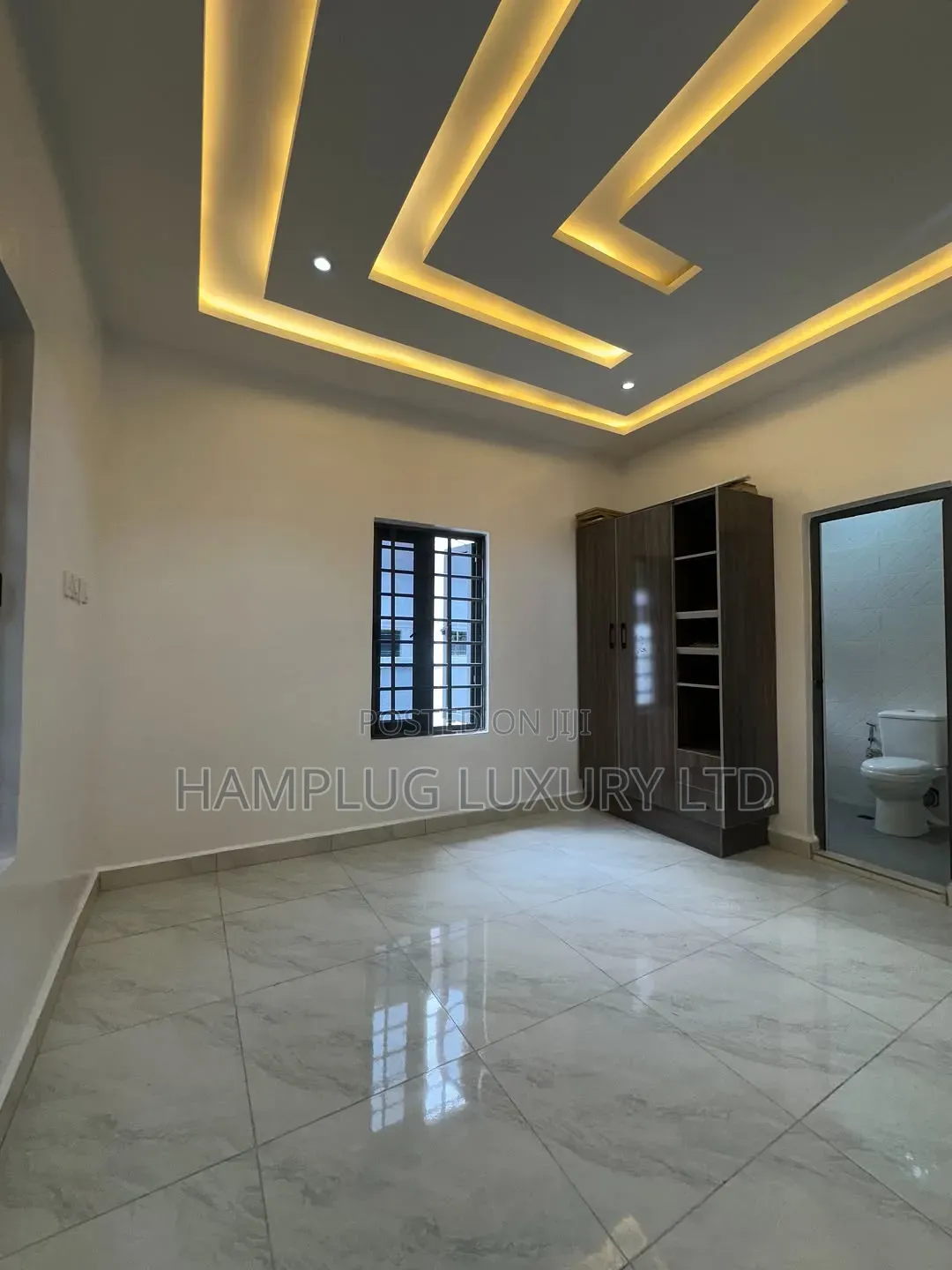 3bdrm Apartment in Mbora, Central Business District for sale