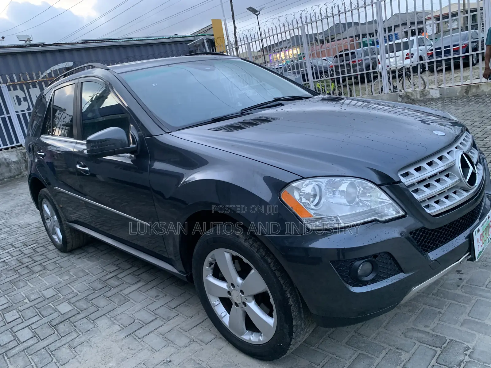 Mercedes-Benz M Class ML 350 4Matic 2011 Gray