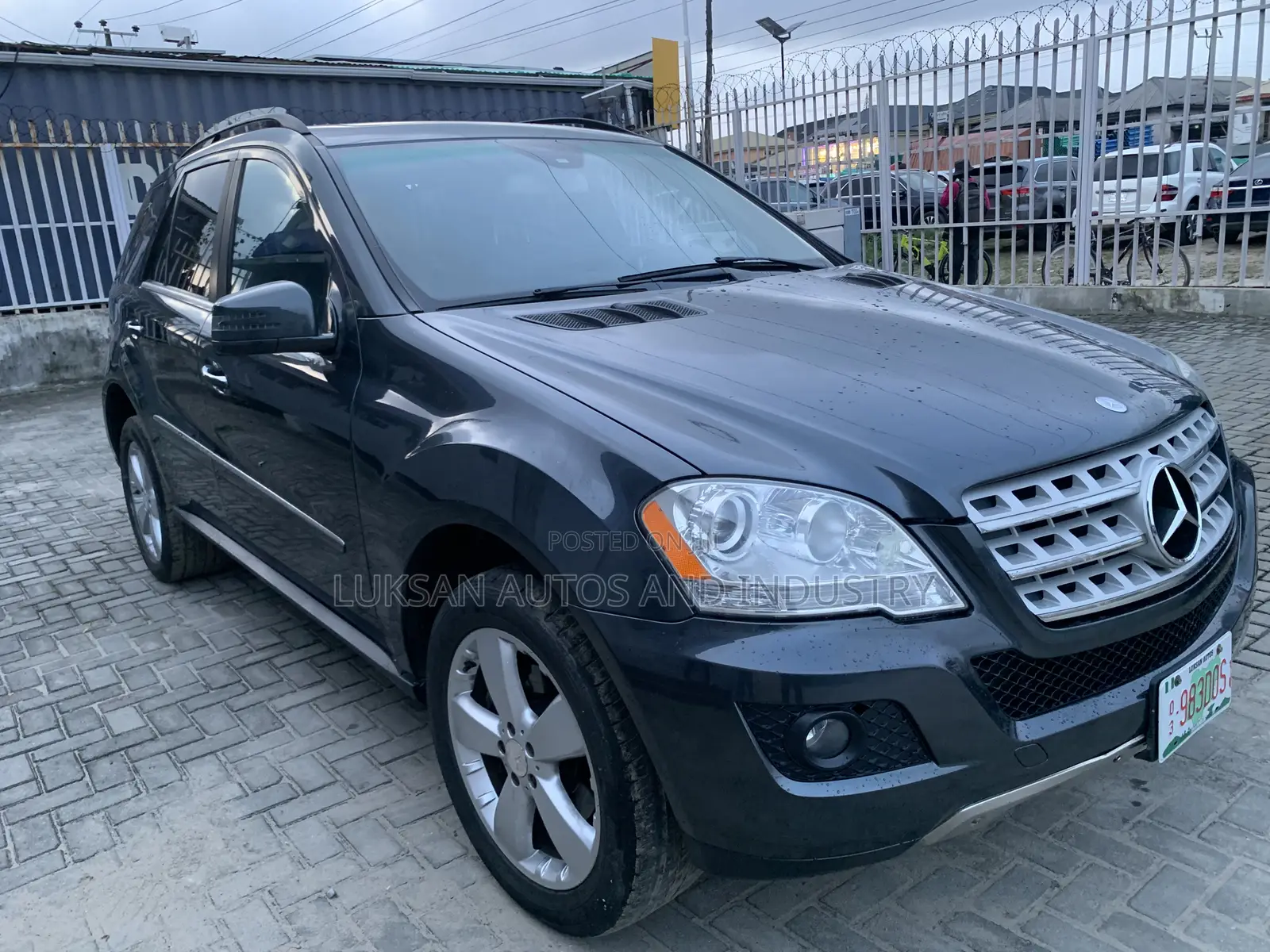 Mercedes-Benz M Class ML 350 4Matic 2011 Gray