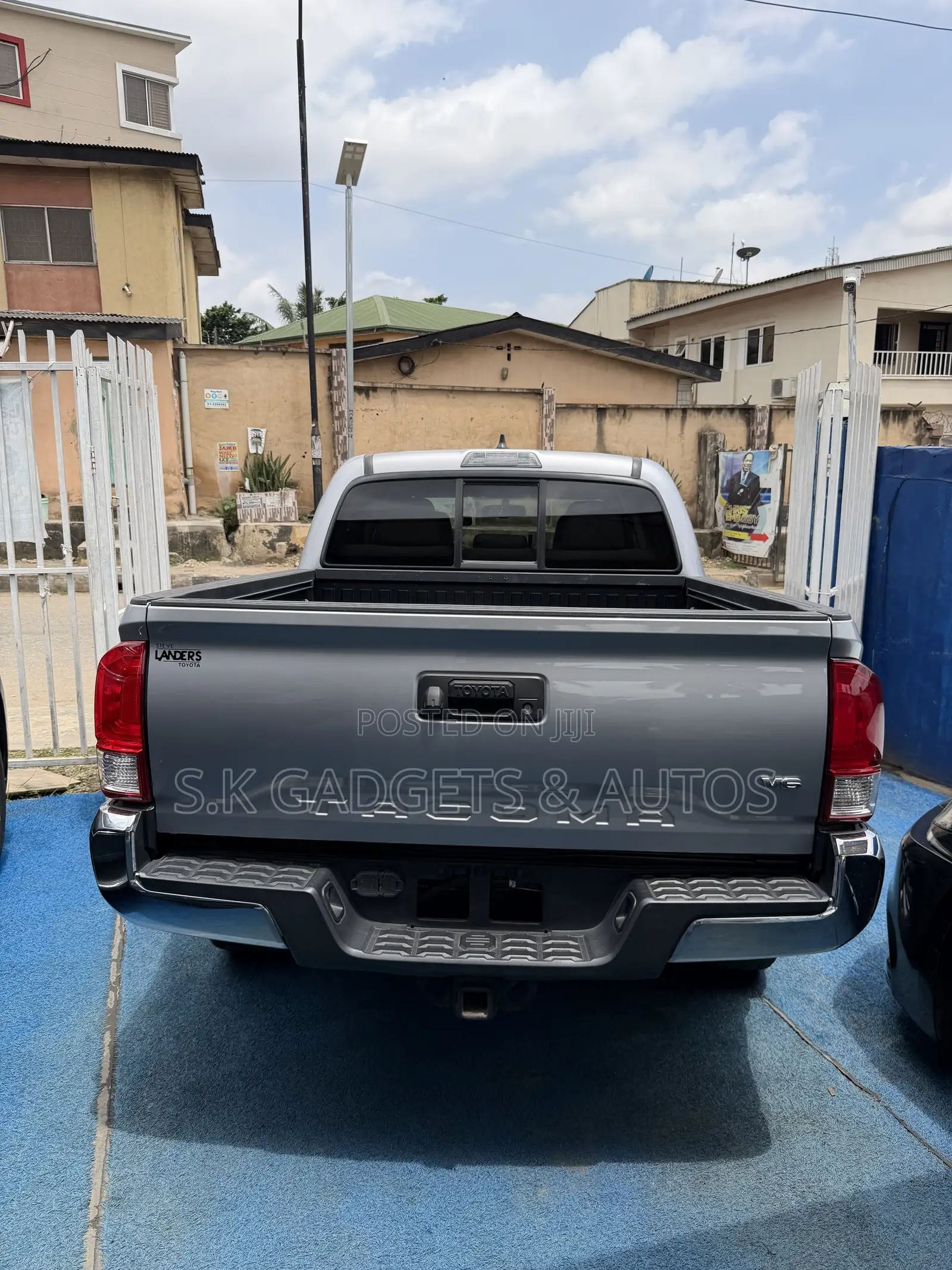 Toyota Tacoma 2017 Gray