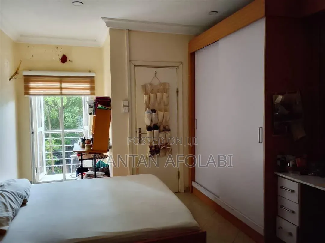 2bdrm Apartment in Brains And Hammers, Life Camp for sale