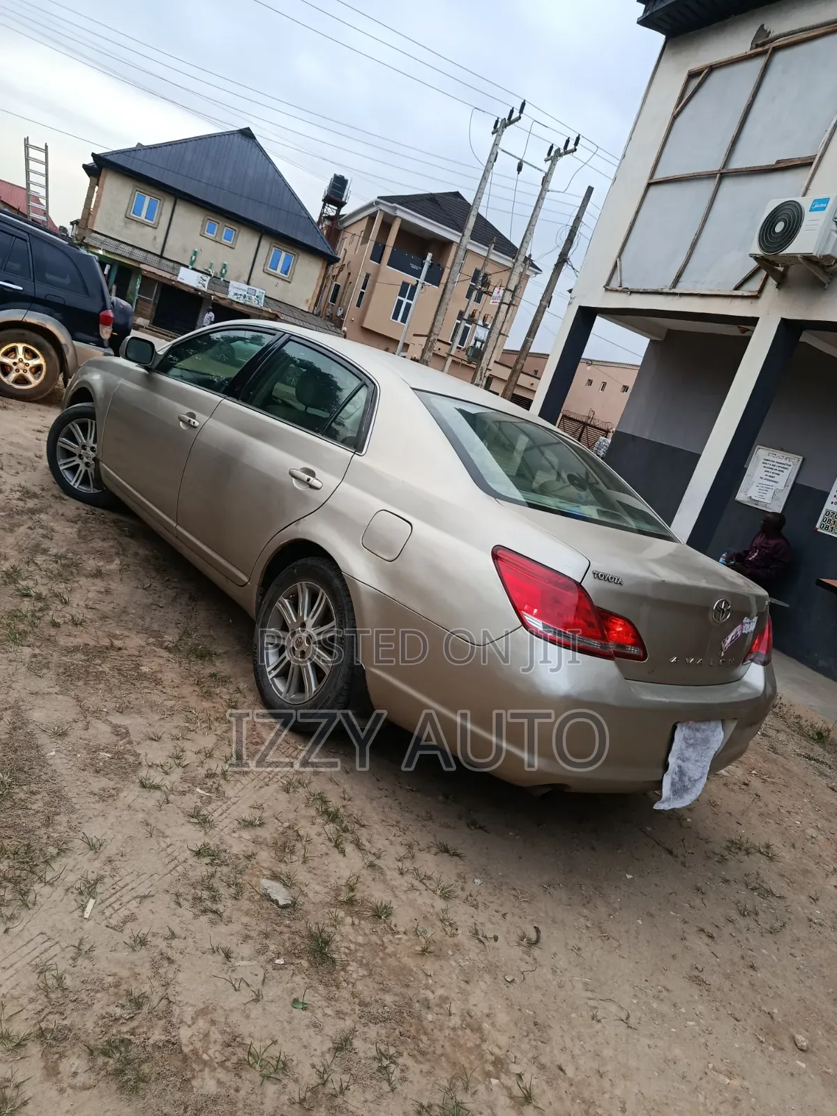 Toyota Avalon Limited 2007 Gold