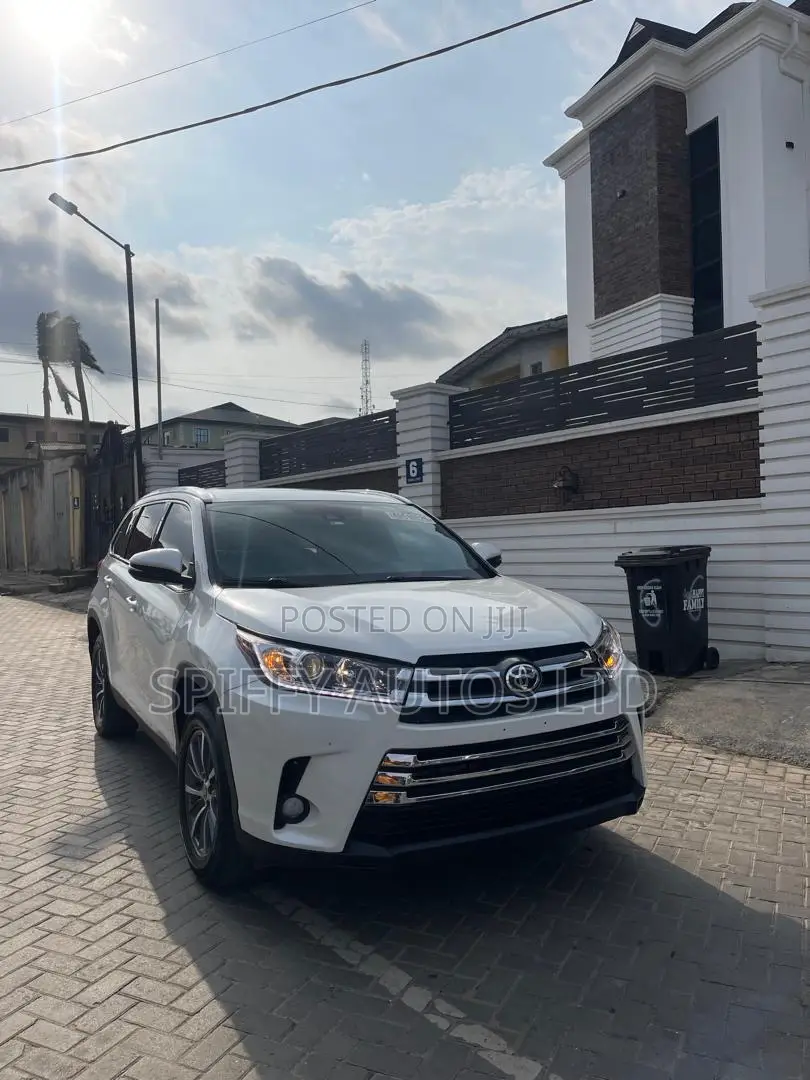 Toyota Highlander XLE 2019 White