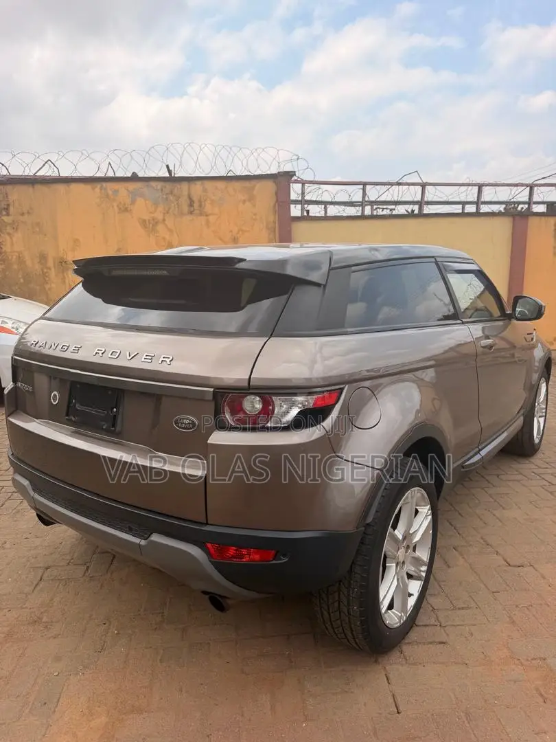 Land Rover Range Rover Vogue 2015 Brown