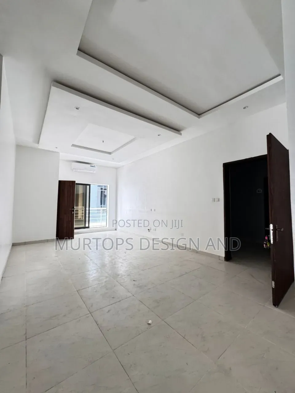 3bdrm Apartment in Lekki Phase 2 for sale