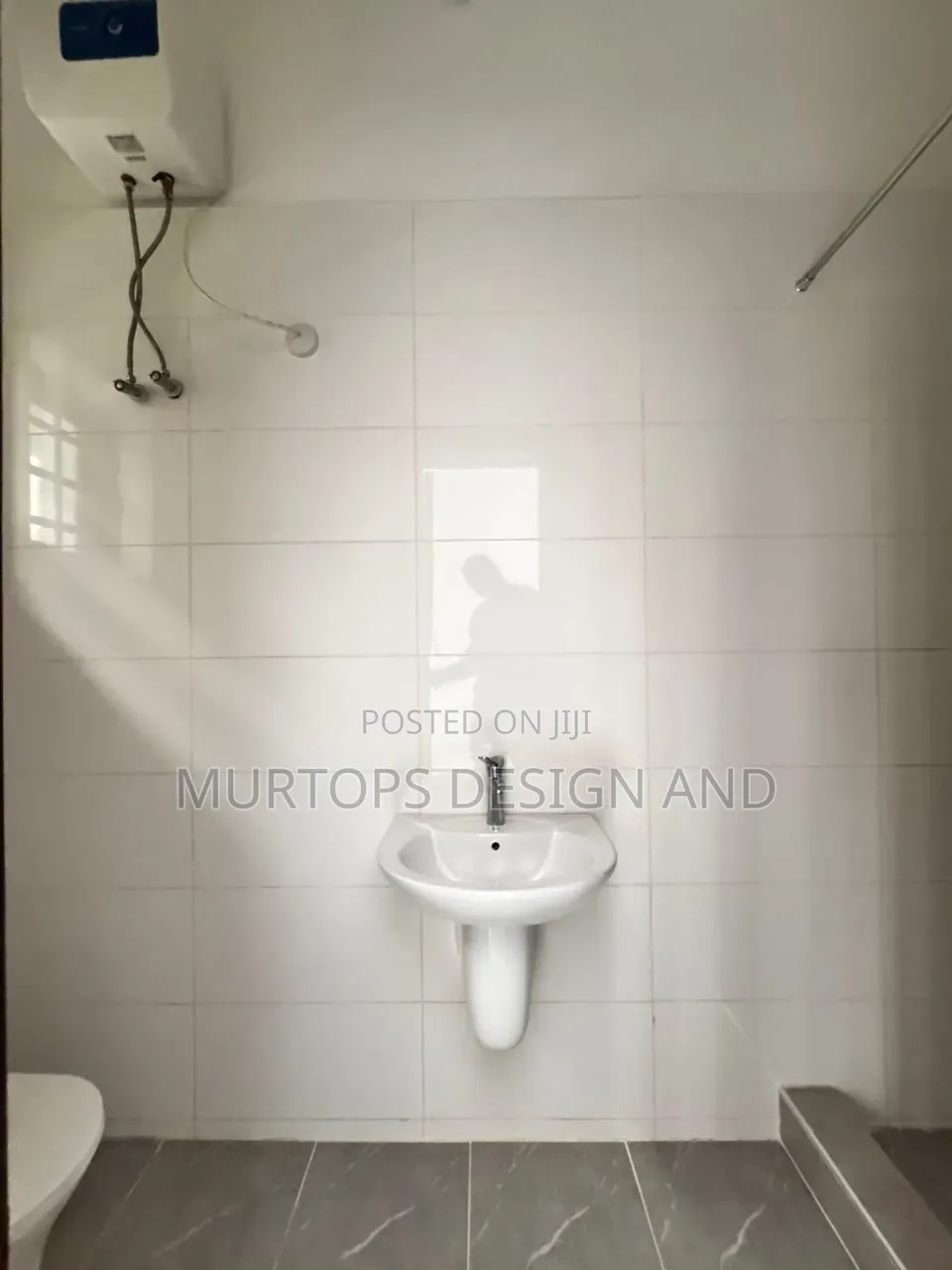 3bdrm Apartment in Lekki Phase 2 for sale