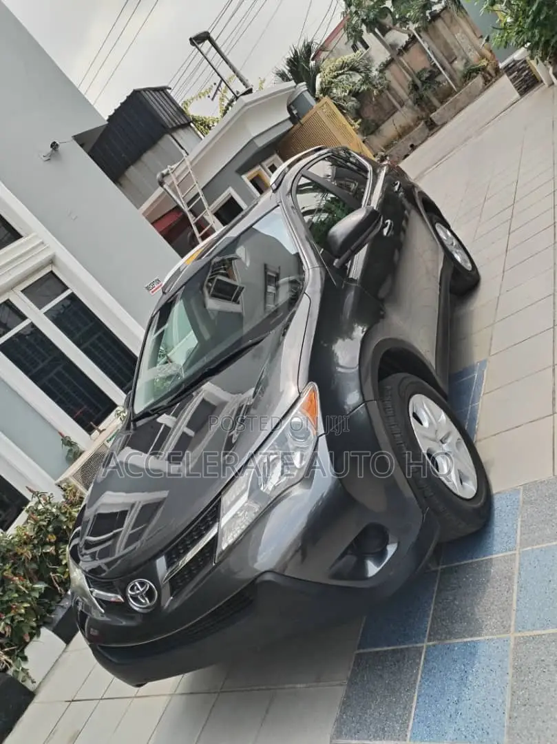 Toyota RAV4 LE 4dr SUV AWD (2.5L 4cyl 6A) 2014 Gray