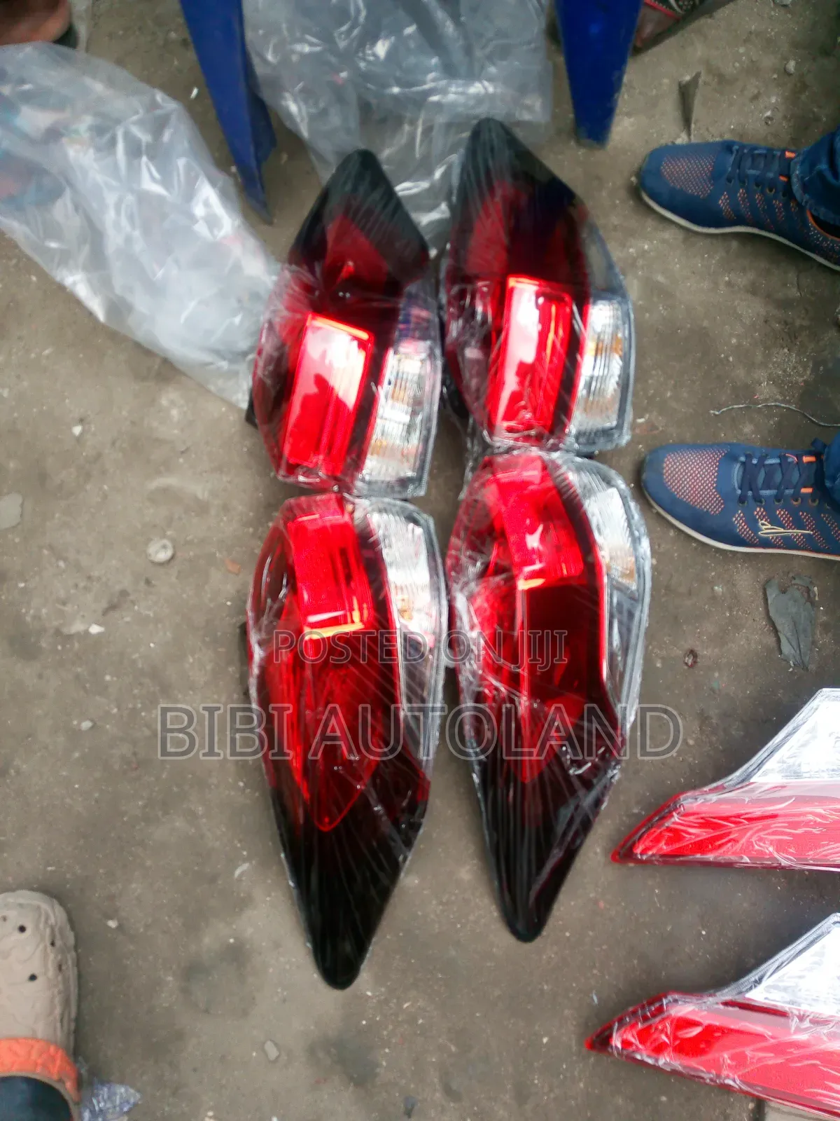 Toyota Rush Back Light