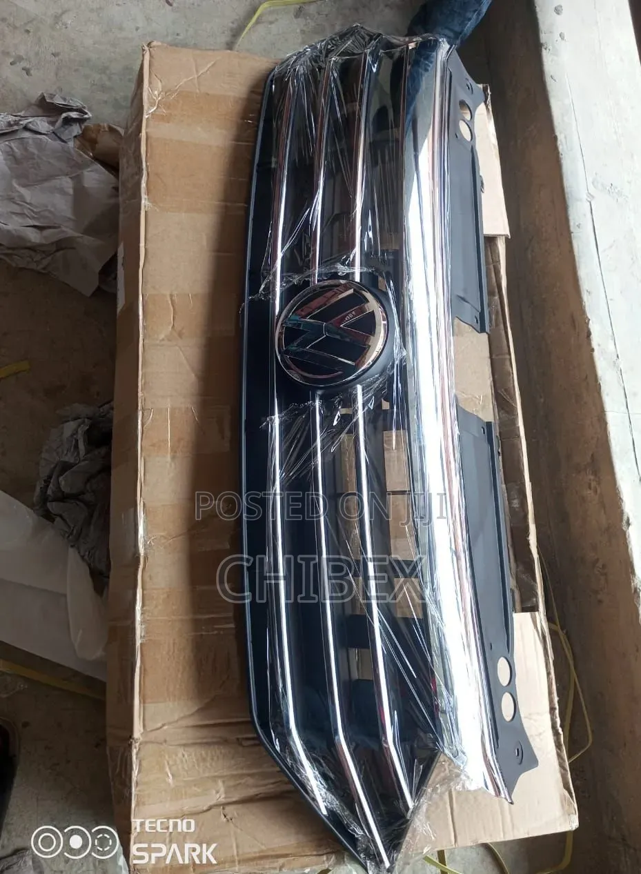 Front Grill Volkswagen Jetta7 2015