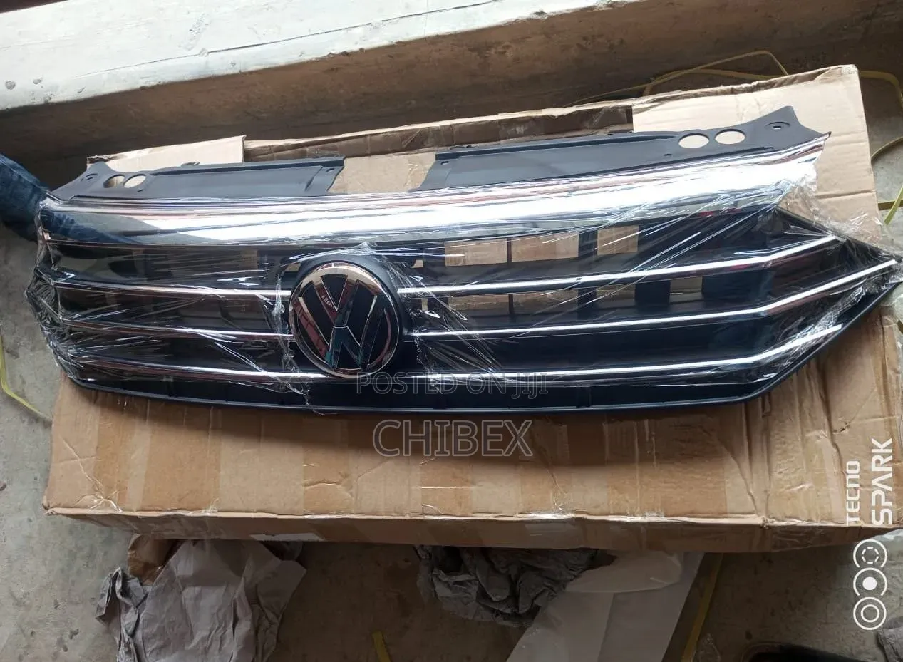 Front Grill Volkswagen Jetta7 2015