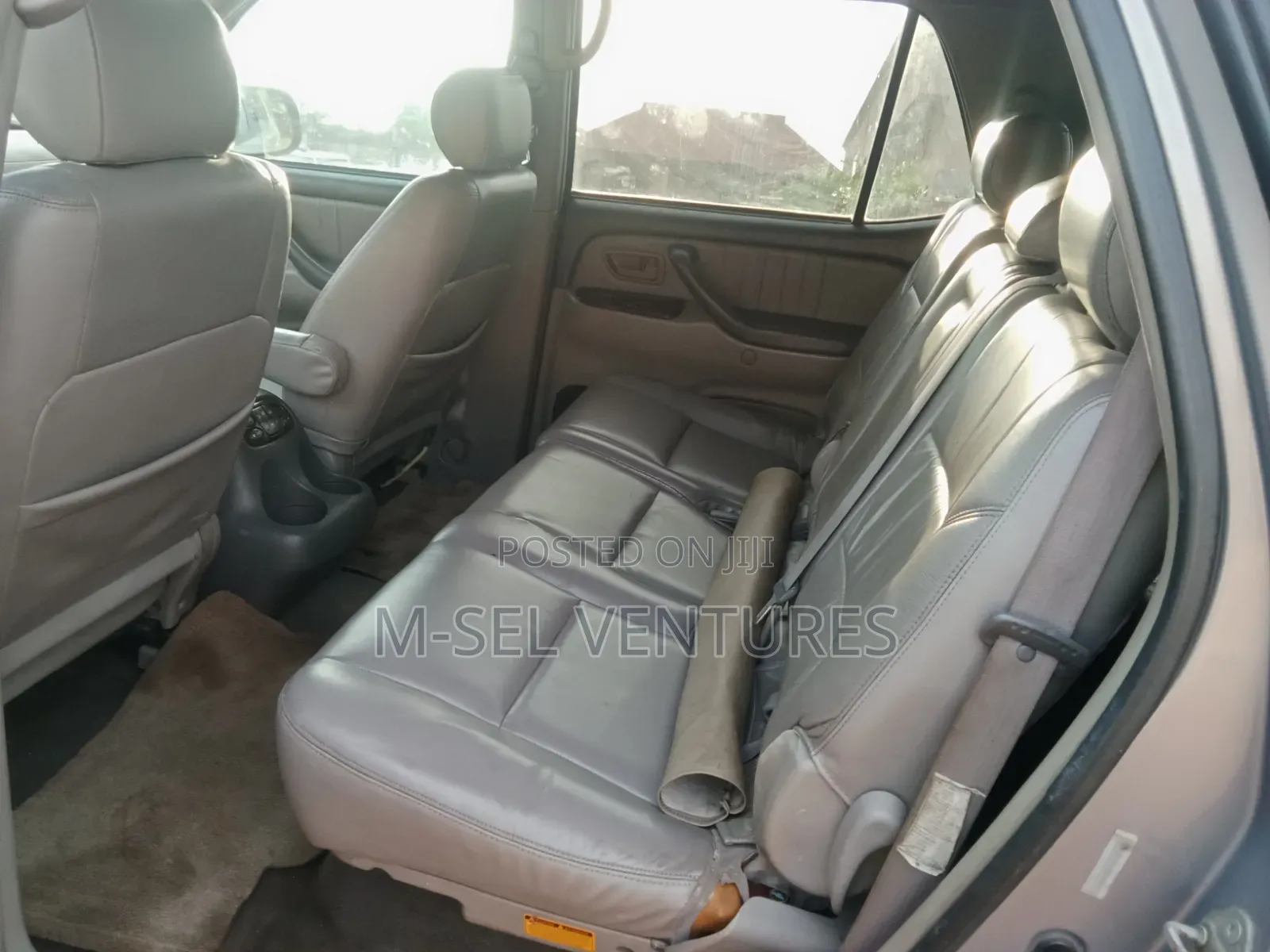 Toyota Sequoia 2001 Gray