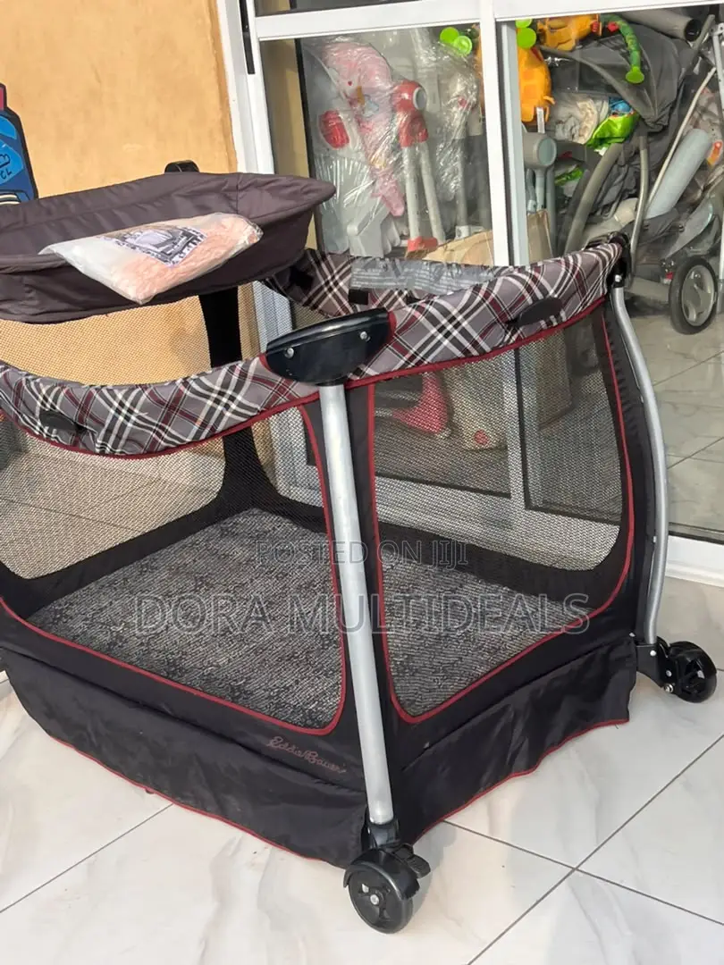 Eddie Bauer Portable Play Yard With Changing Station Mosquito Net