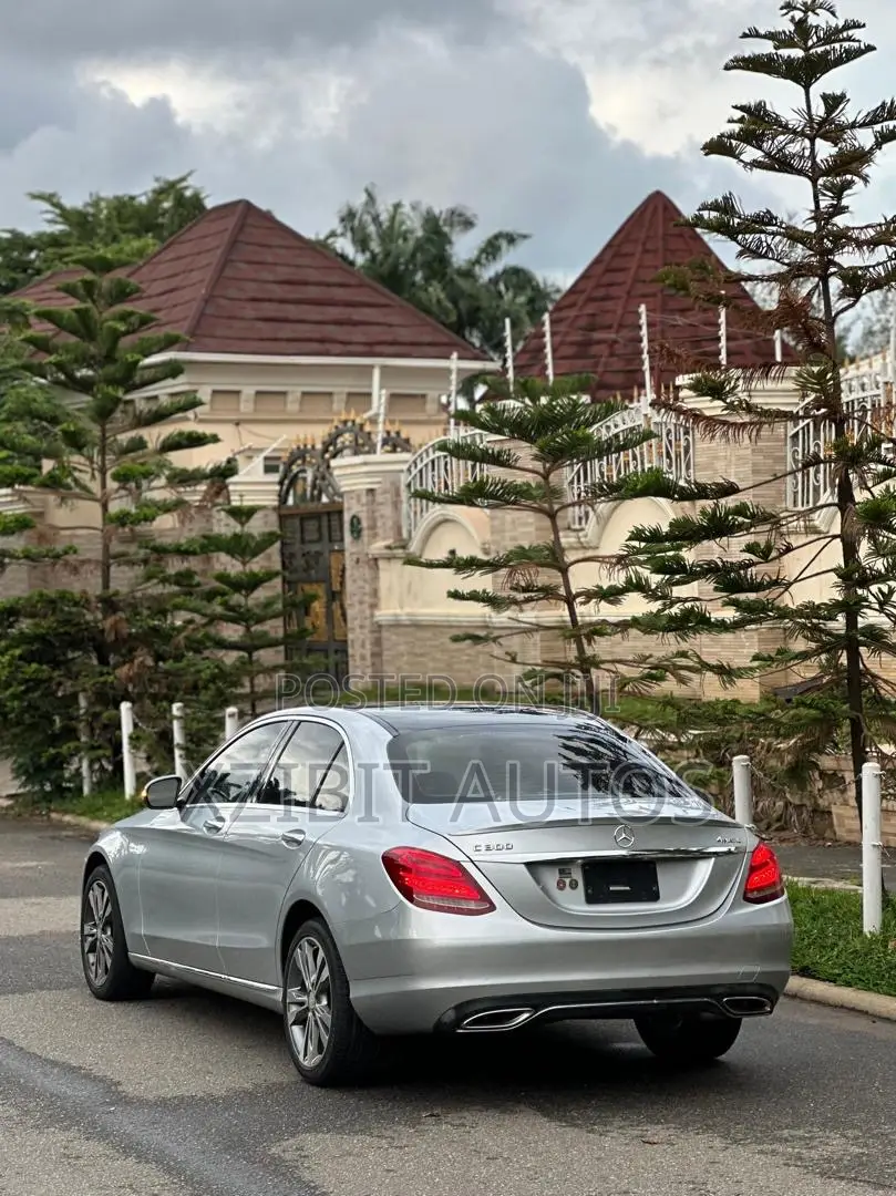 Mercedes-Benz C300 Sport 4Matic Sedan AWD (2.0L 4cyll 7A) 2016 Silver