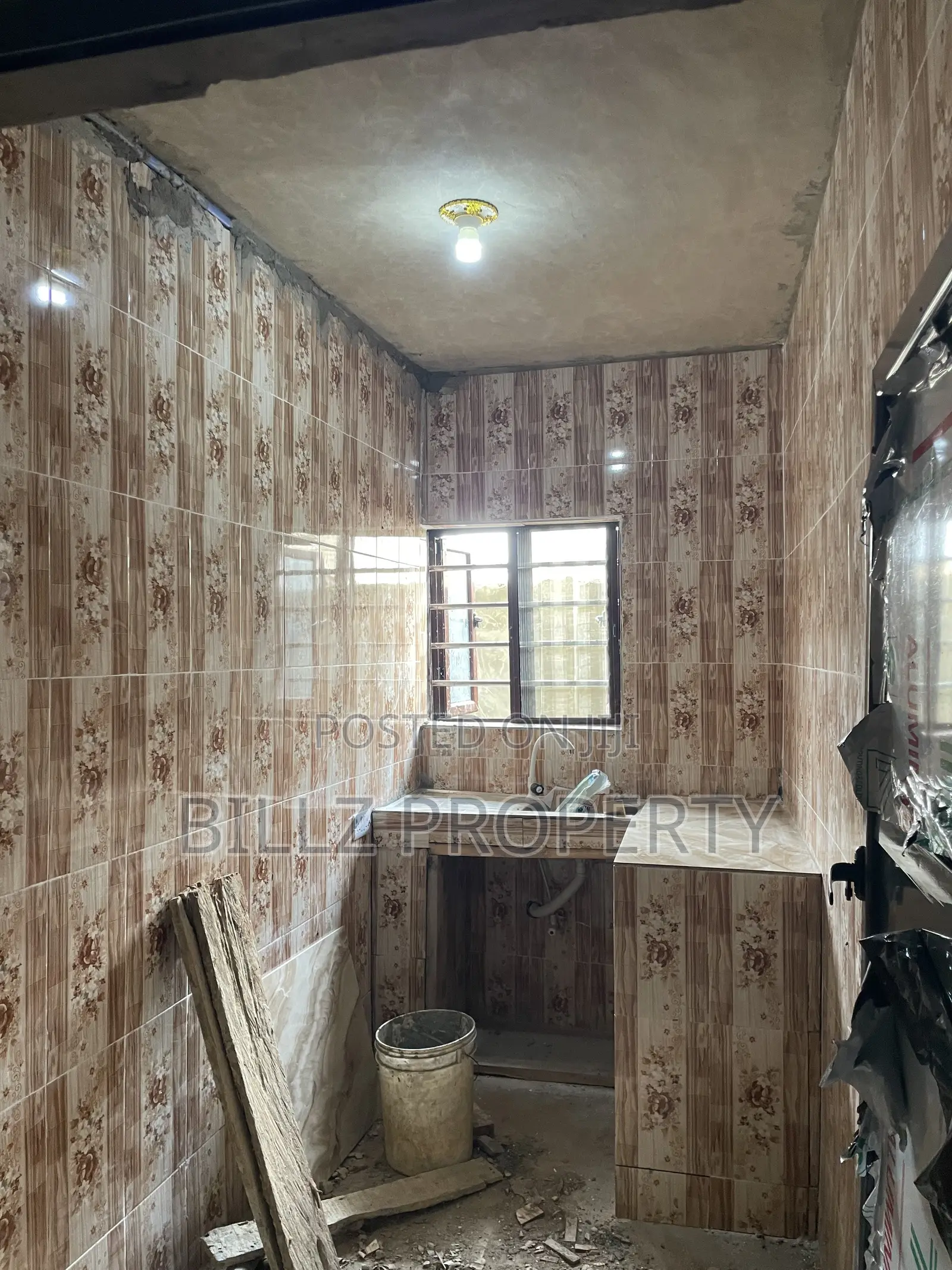 Mini Flat in White House, Abule Egba for rent