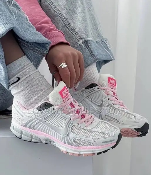 Nike Zoom Vomero 5: The Ultimate Retro-Tech Runner