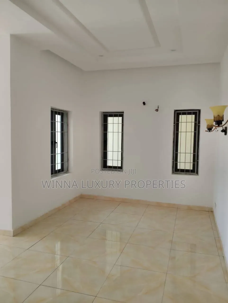 5bdrm Duplex in Asokoro for sale