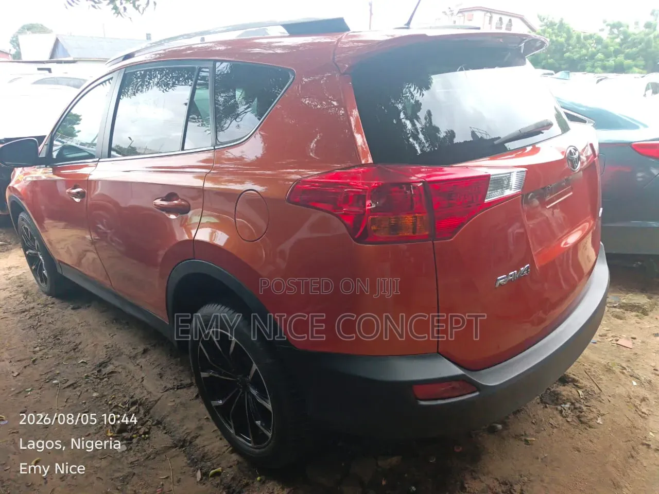 Toyota RAV4 Limited 4dr SUV AWD (2.5L 4cyl 6A) 2015 Orange