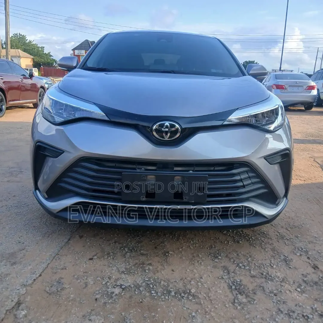 Toyota C-HR 2023 Silver