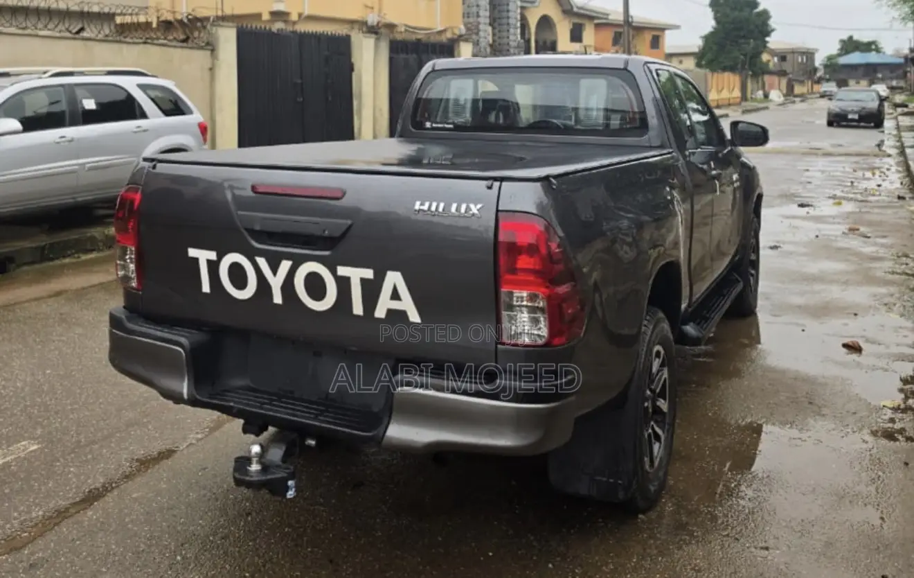 Toyota Hilux Revo Single Cab Deisel 2.8 RWD 2022 Black