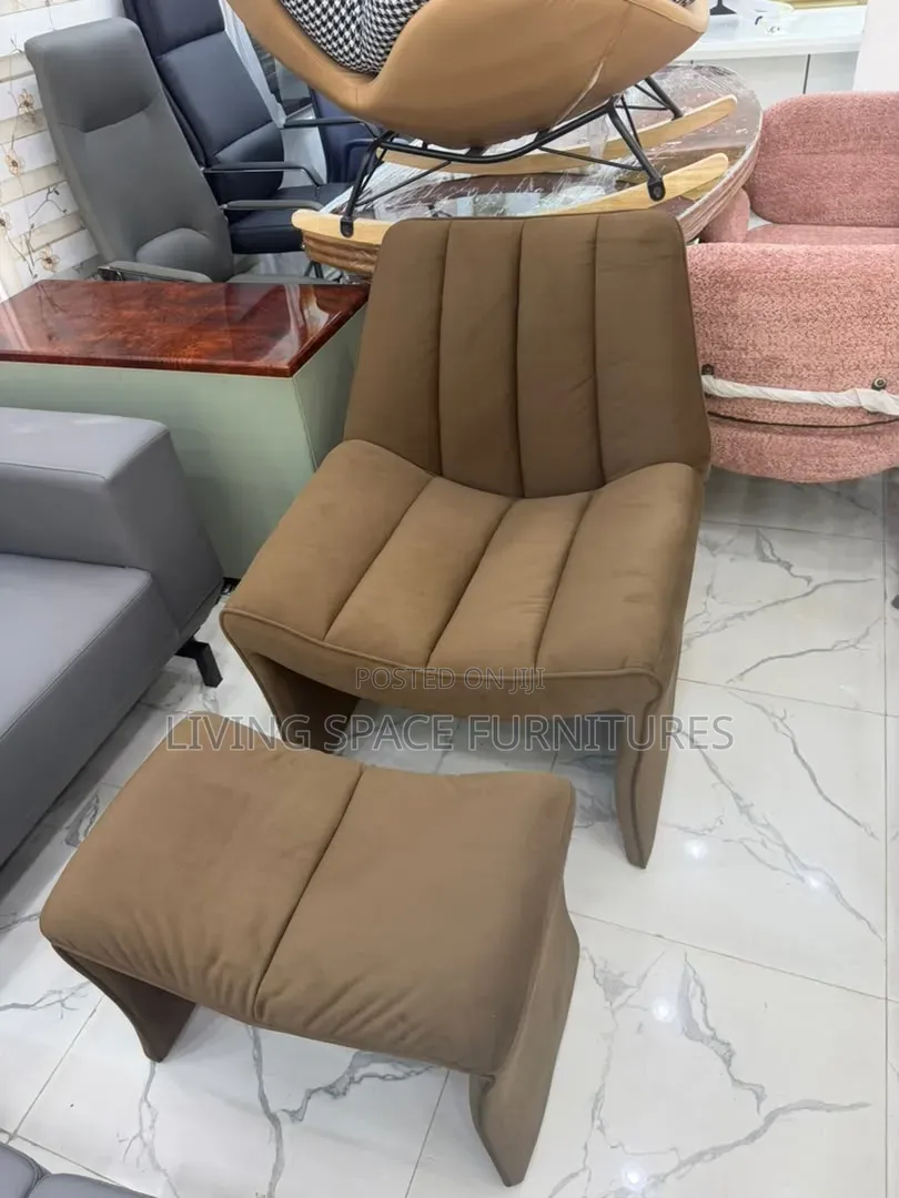 Comfortable Accent Chair With Footrest