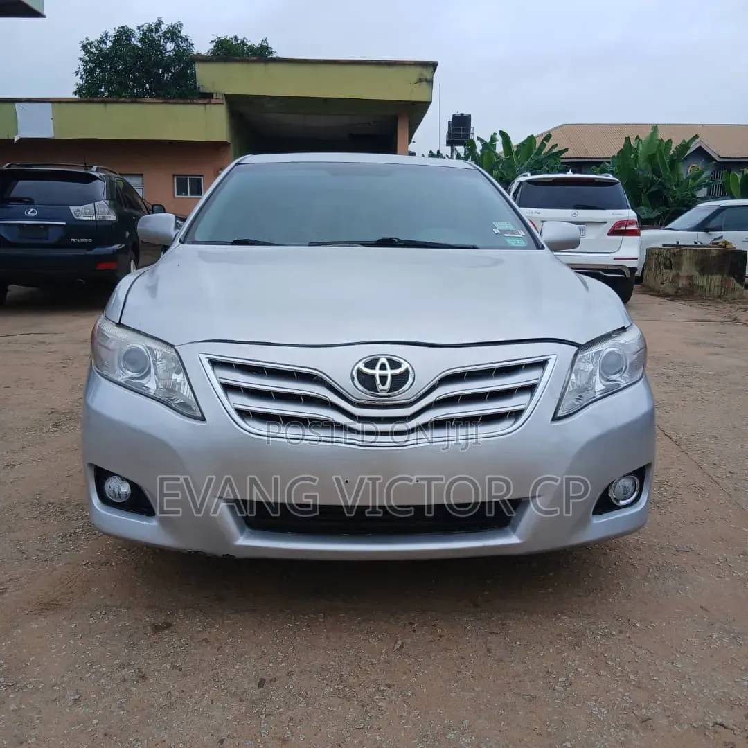 Toyota Camry 2008 Silver