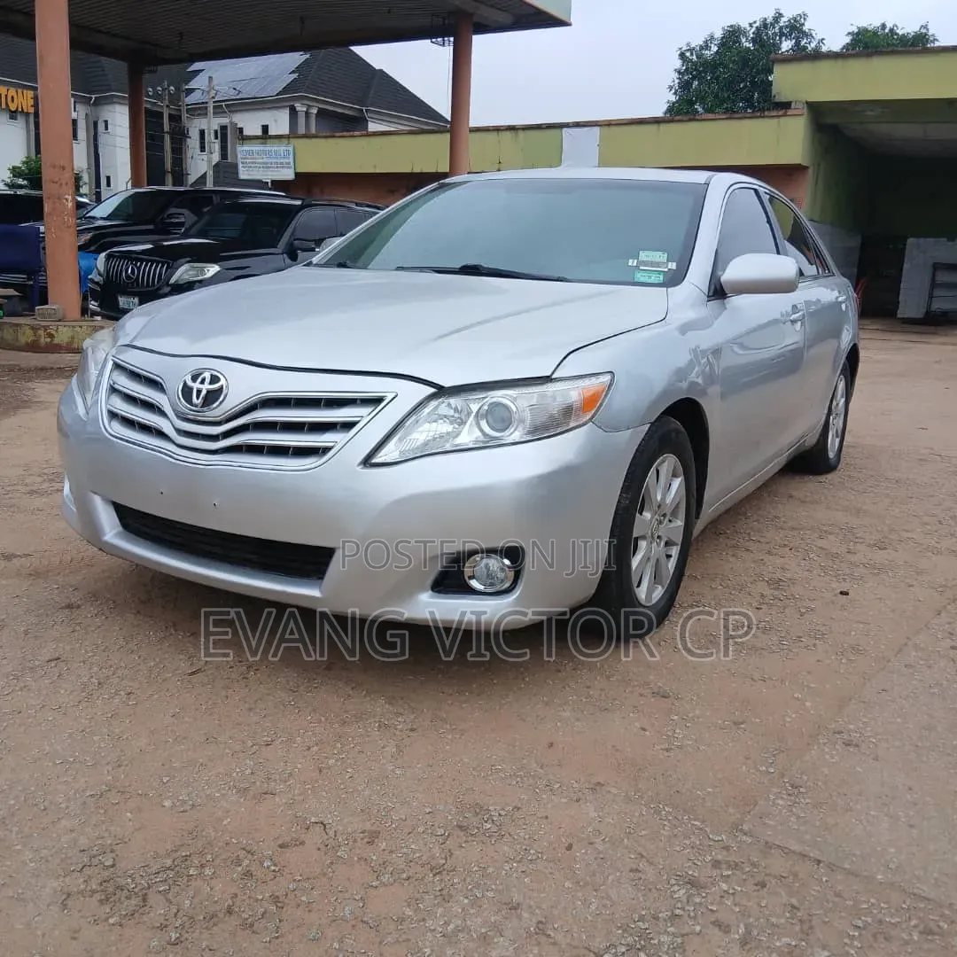 Toyota Camry 2008 Silver