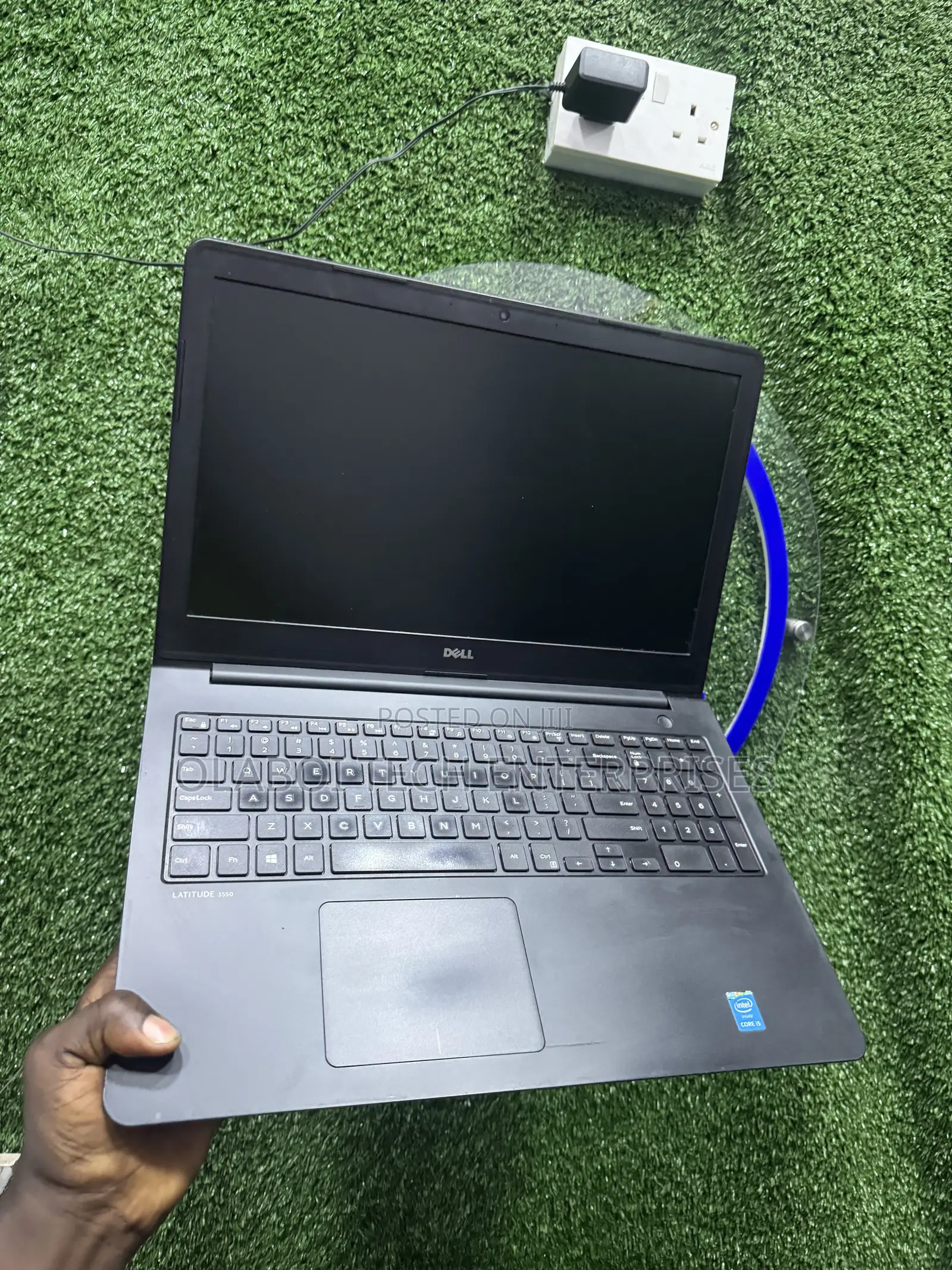 Laptop Dell Latitude 3550 8GB Intel Core i5 HDD+SSD 500GB