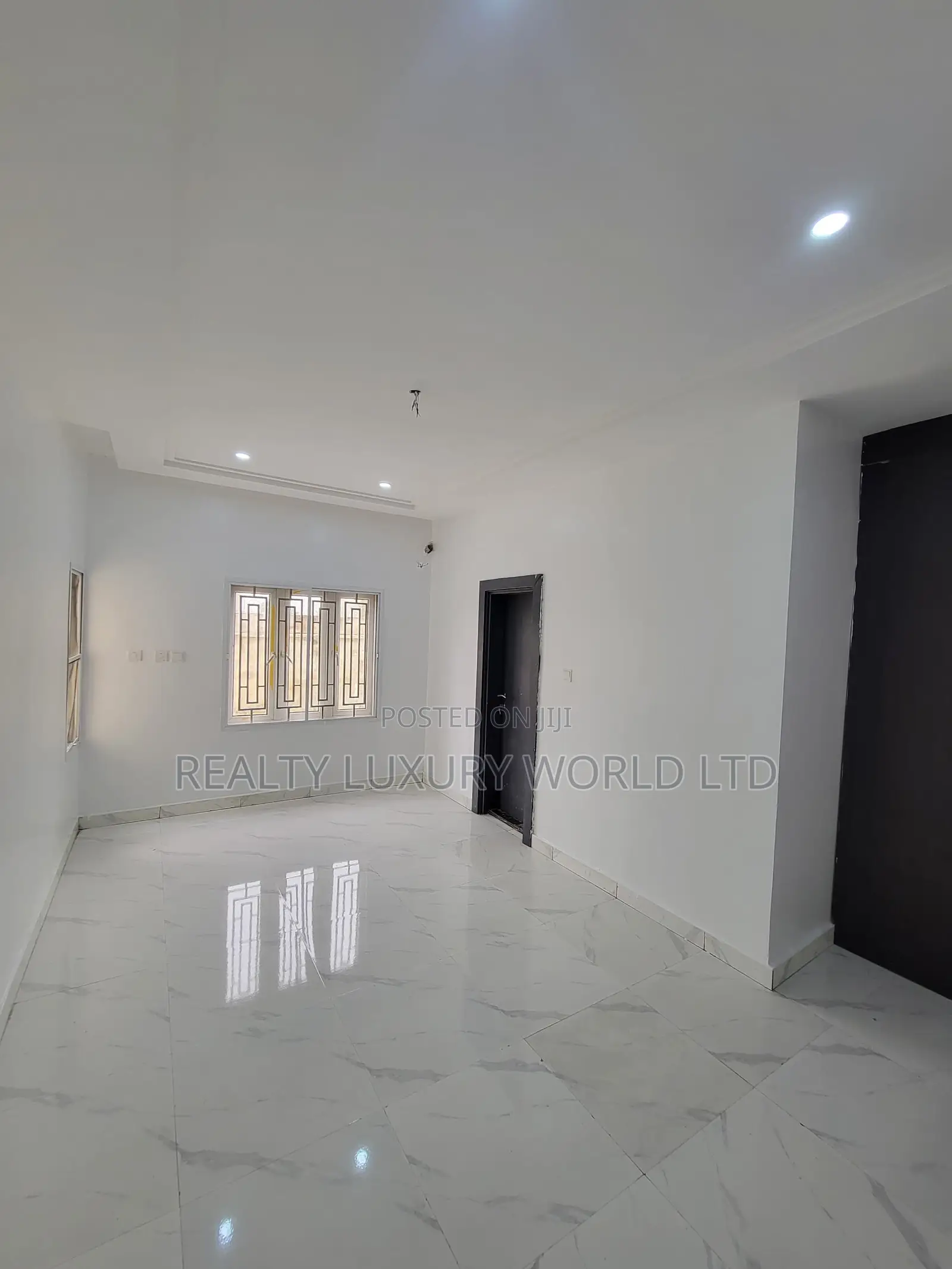 3bdrm Block of Flats in Kiami for rent