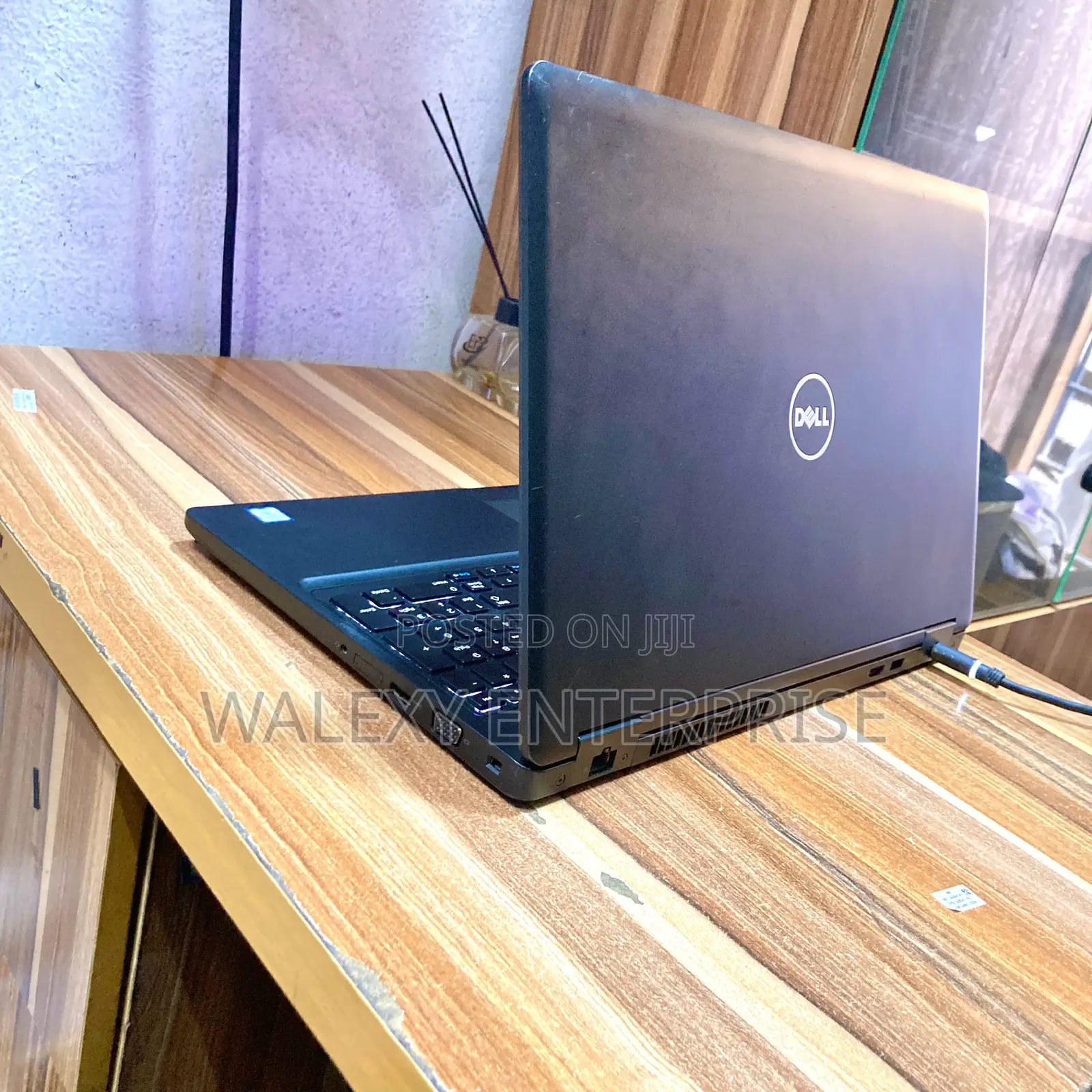 Laptop Dell Latitude 5591 8GB Intel Core i7 SSD 256GB