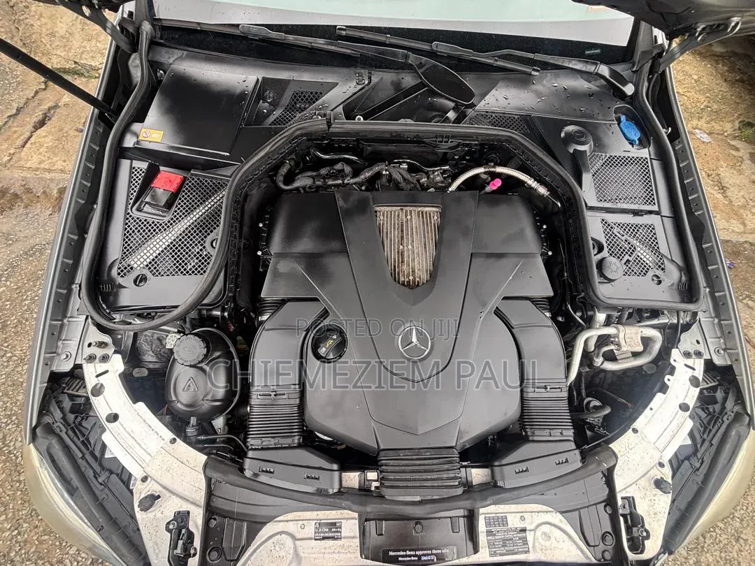 Mercedes-Benz C400 4Matic AWD Sedan (3.0L V6 7A) 2015 Gray