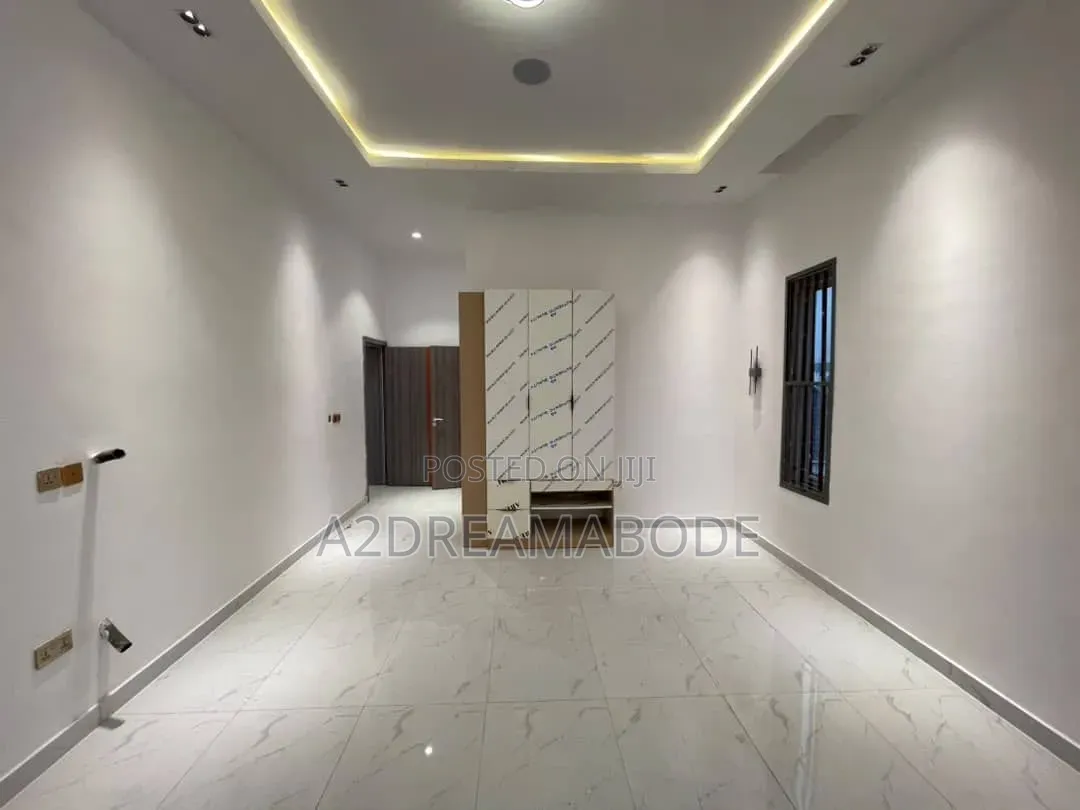 4bdrm Duplex in Ikeja Gra for rent