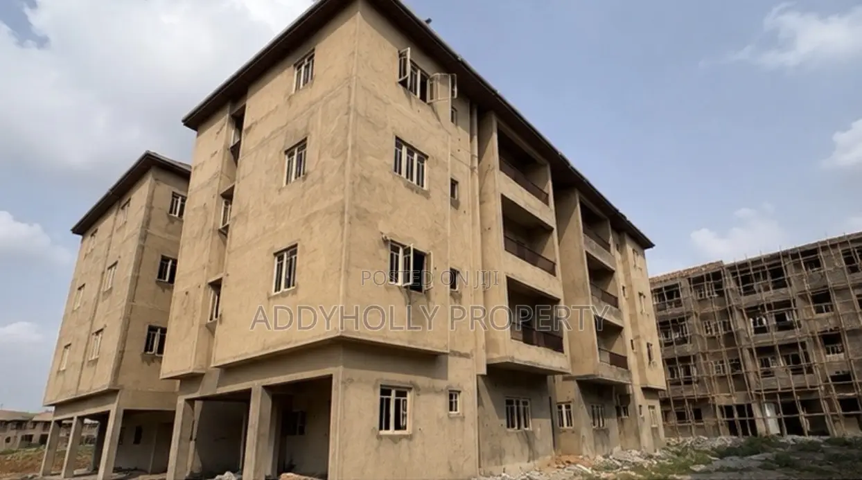 2bdrm Apartment in Okota for sale