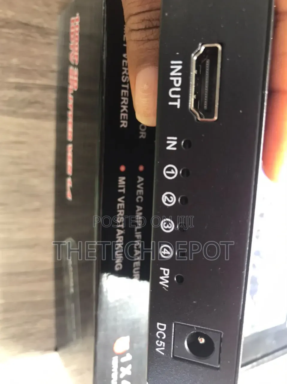 1x4 HDTV Splitter