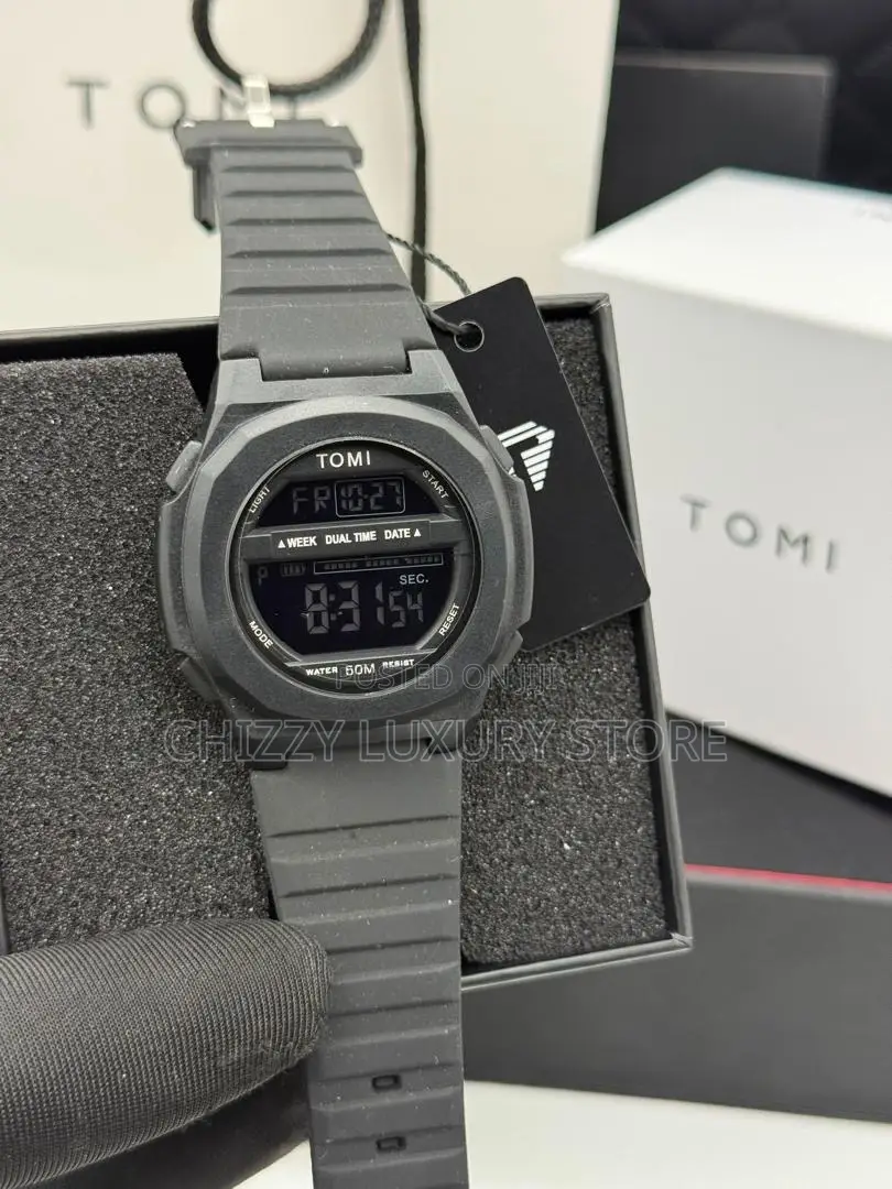 Tomi Quality Men Rubber Strap Wristwatch