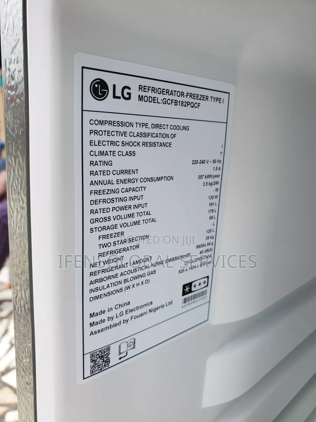 LG Refrigerator With Big Freezer Space