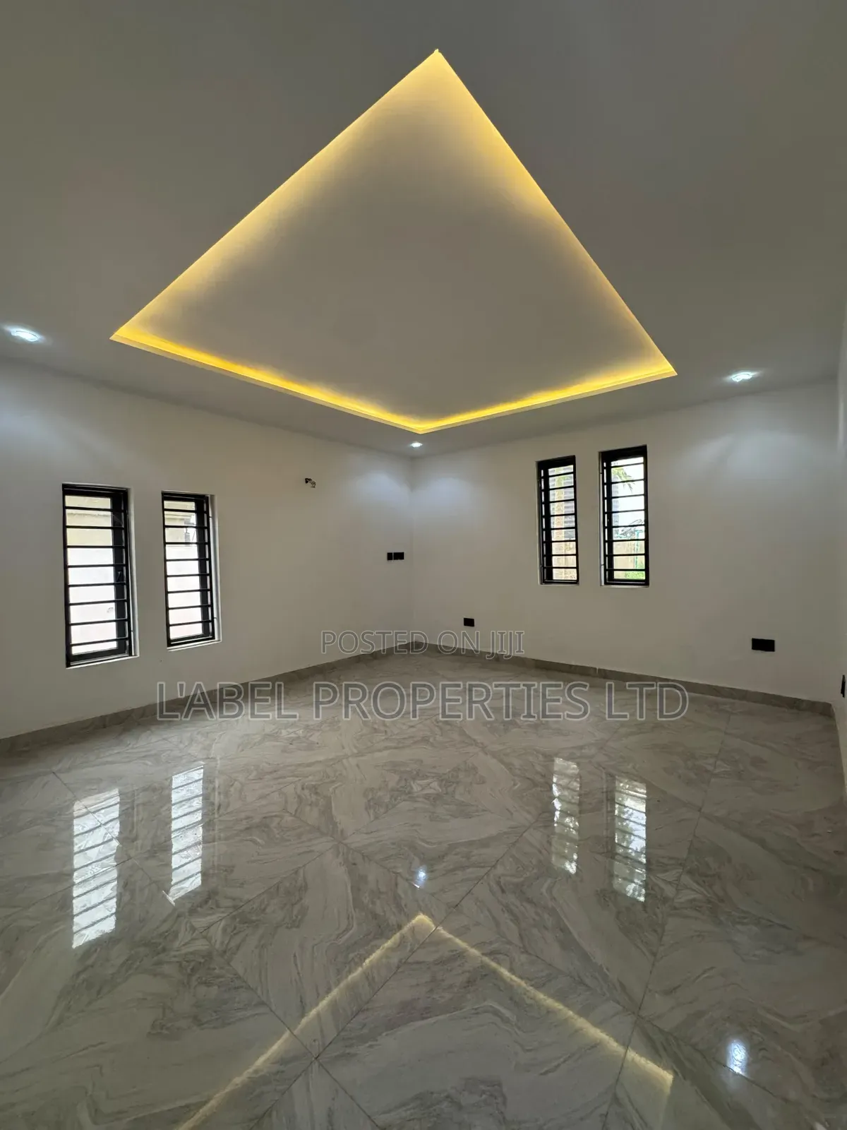 3bdrm Bungalow in Nzube Estate for sale