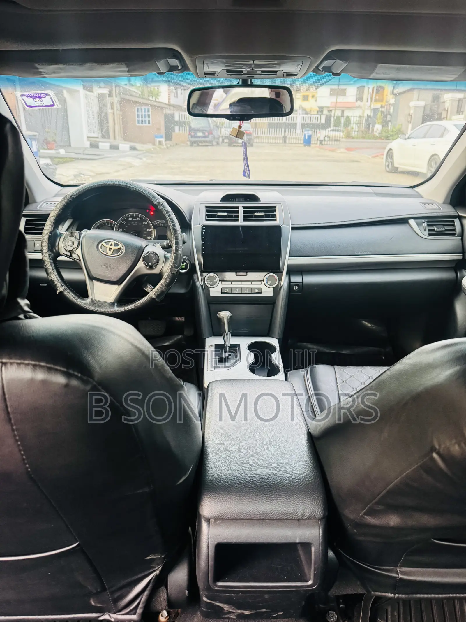 Toyota Camry SE V6 4dr Sedan (3.5L 6cyl 6A) 2012 Black