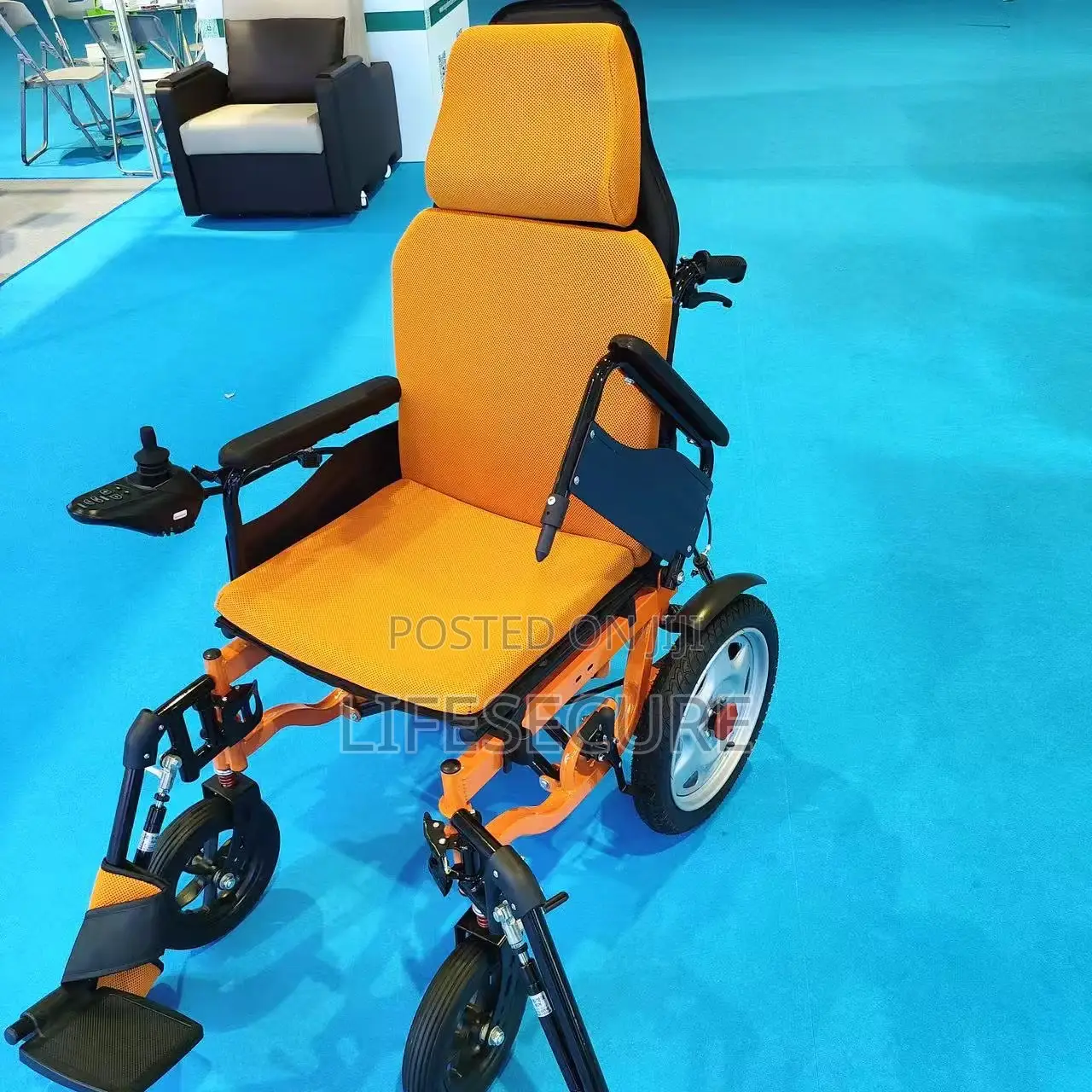 New Lithium Battery Powerful Motorized Electric Reclining Wheelchair