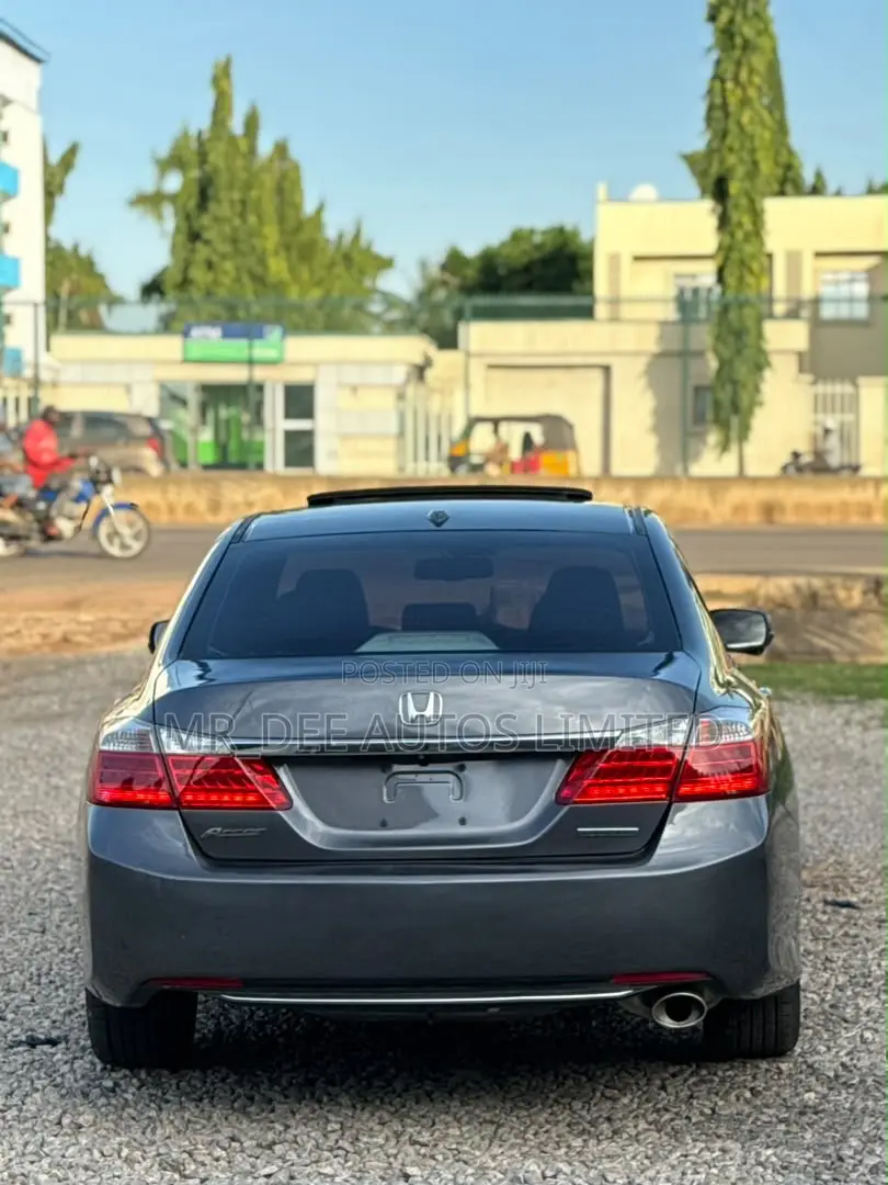 Honda Accord EX-L 4dr Sedan (2.4L 4cyl CVT) 2015 Gray