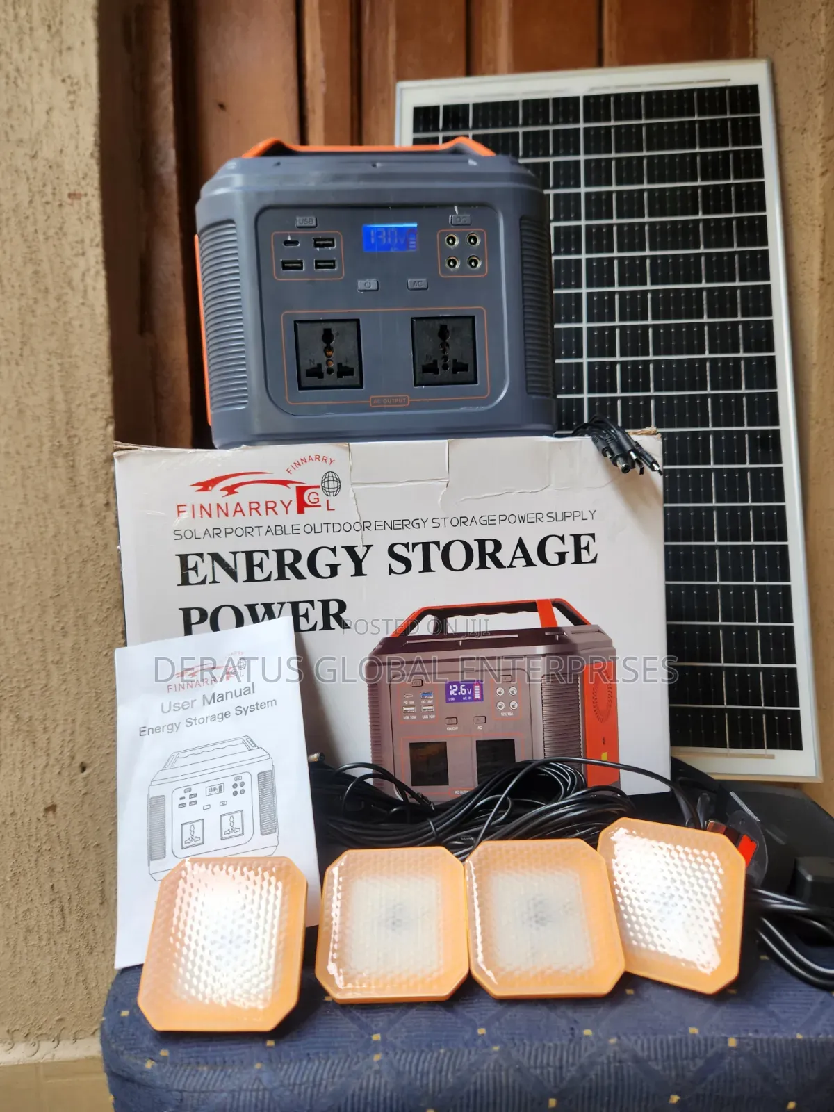 Portable 350W Solar Generator With 50W Panel