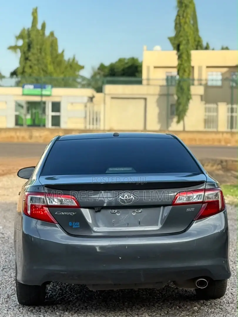 Toyota Camry 2013 Gray