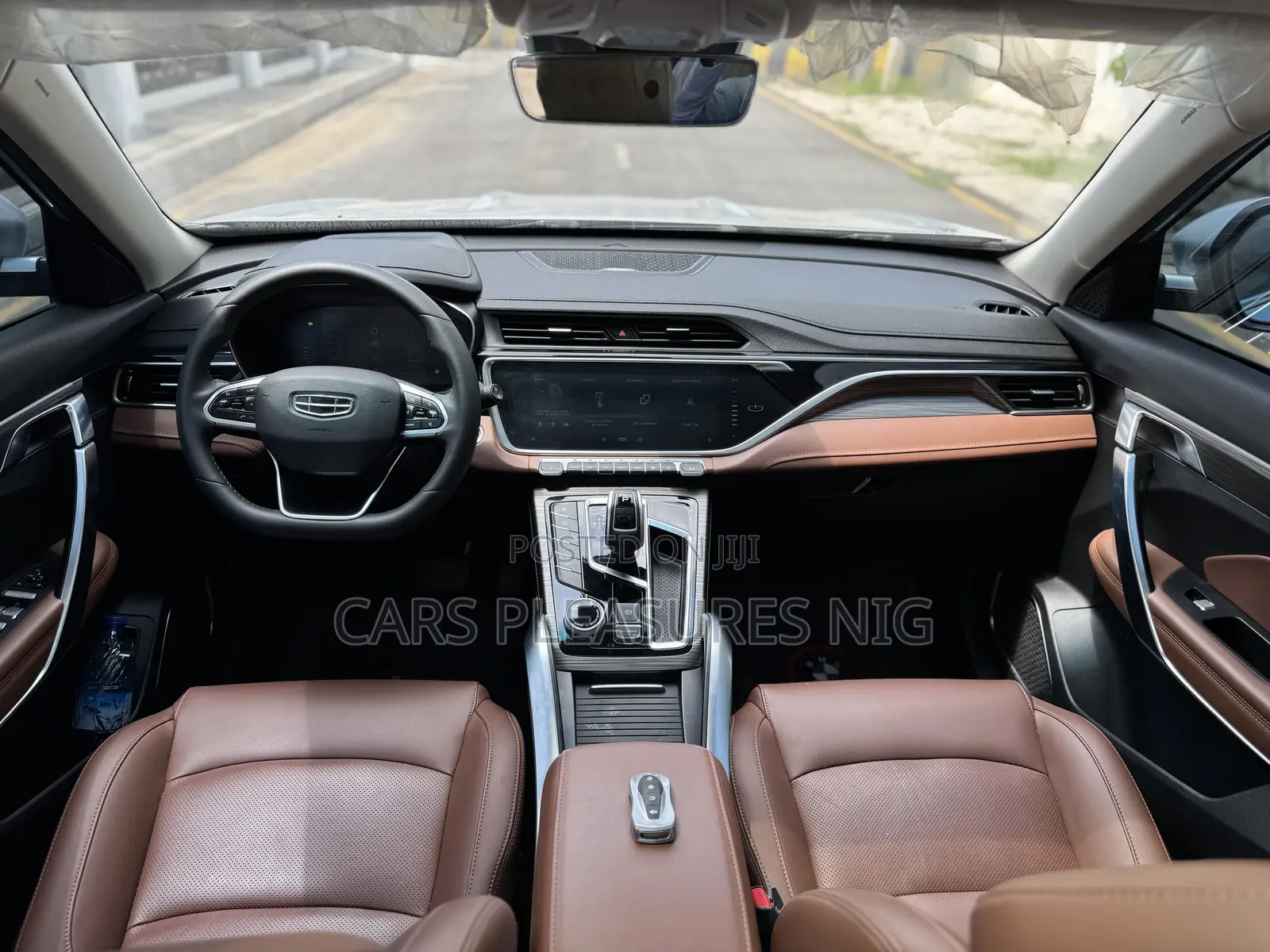 New Geely Azkarra 2025 Silver