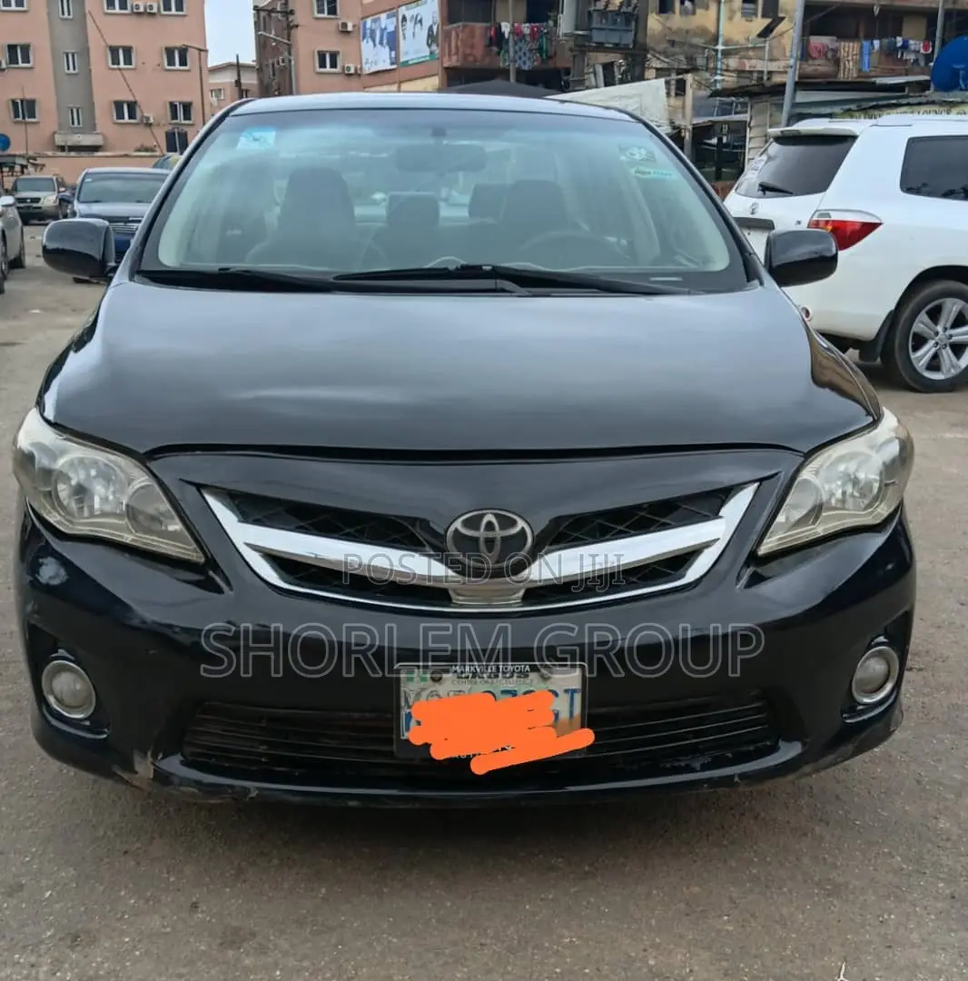 Toyota Corolla 2010 Black