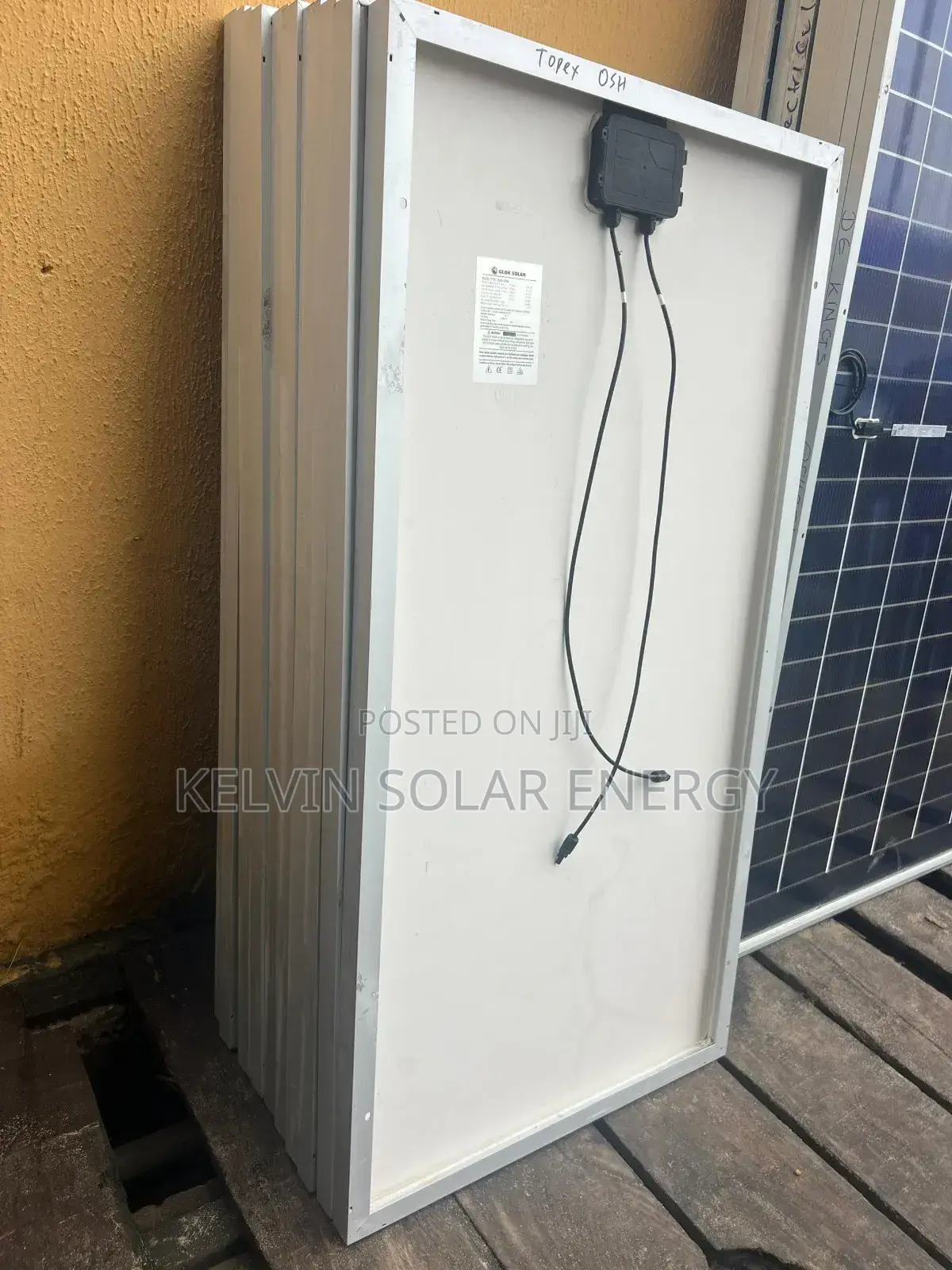300watts Canadian Solar Panel