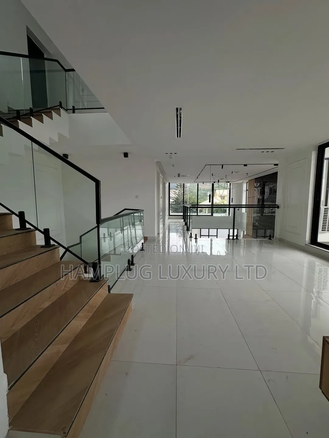 5bdrm Duplex in Apo Resettlement for sale