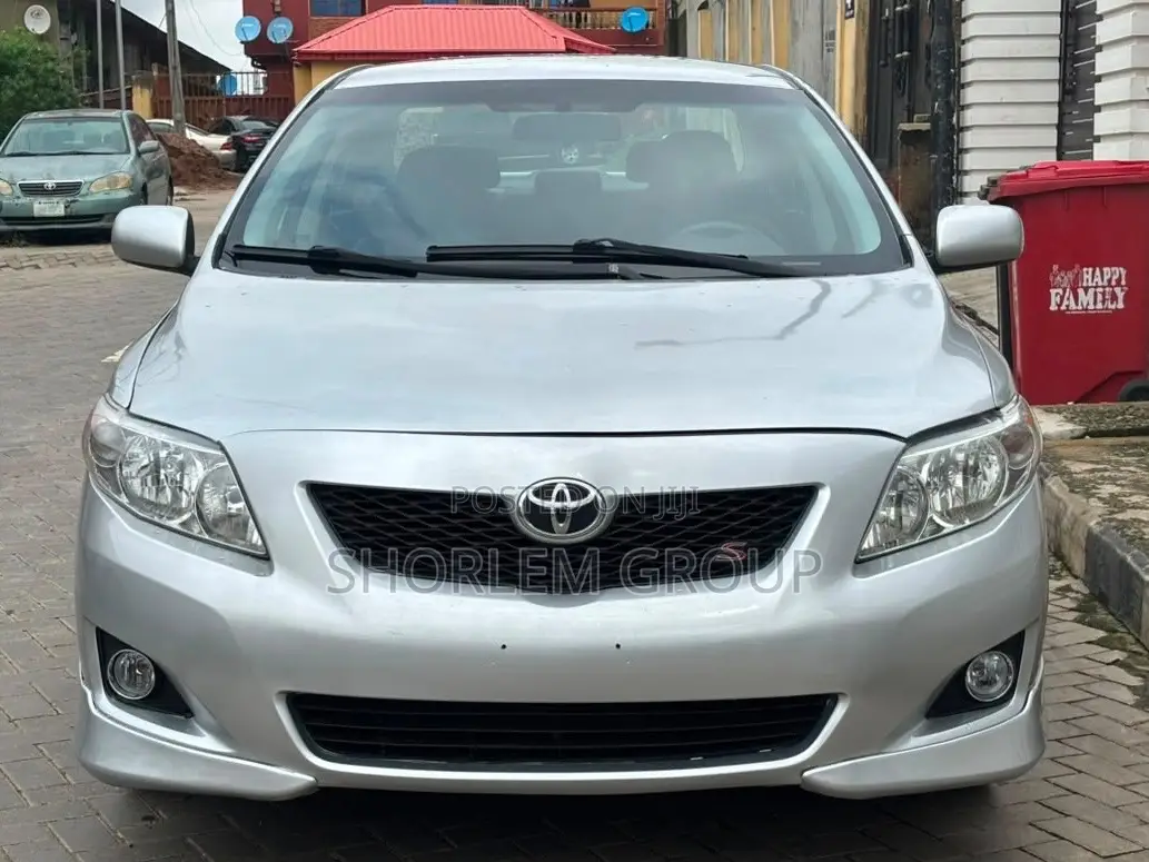 Toyota Corolla 2009 Silver